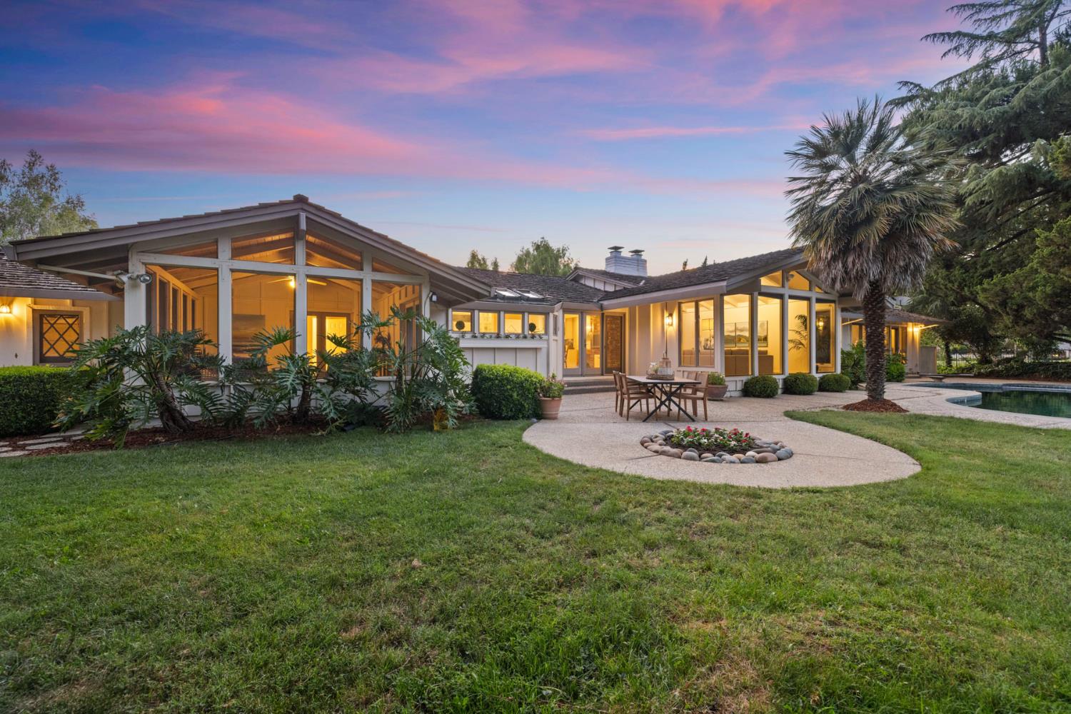44795 Country Club Drive