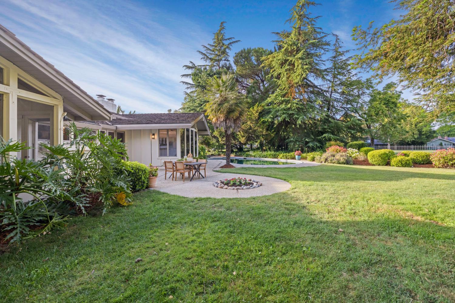 44795 Country Club Drive