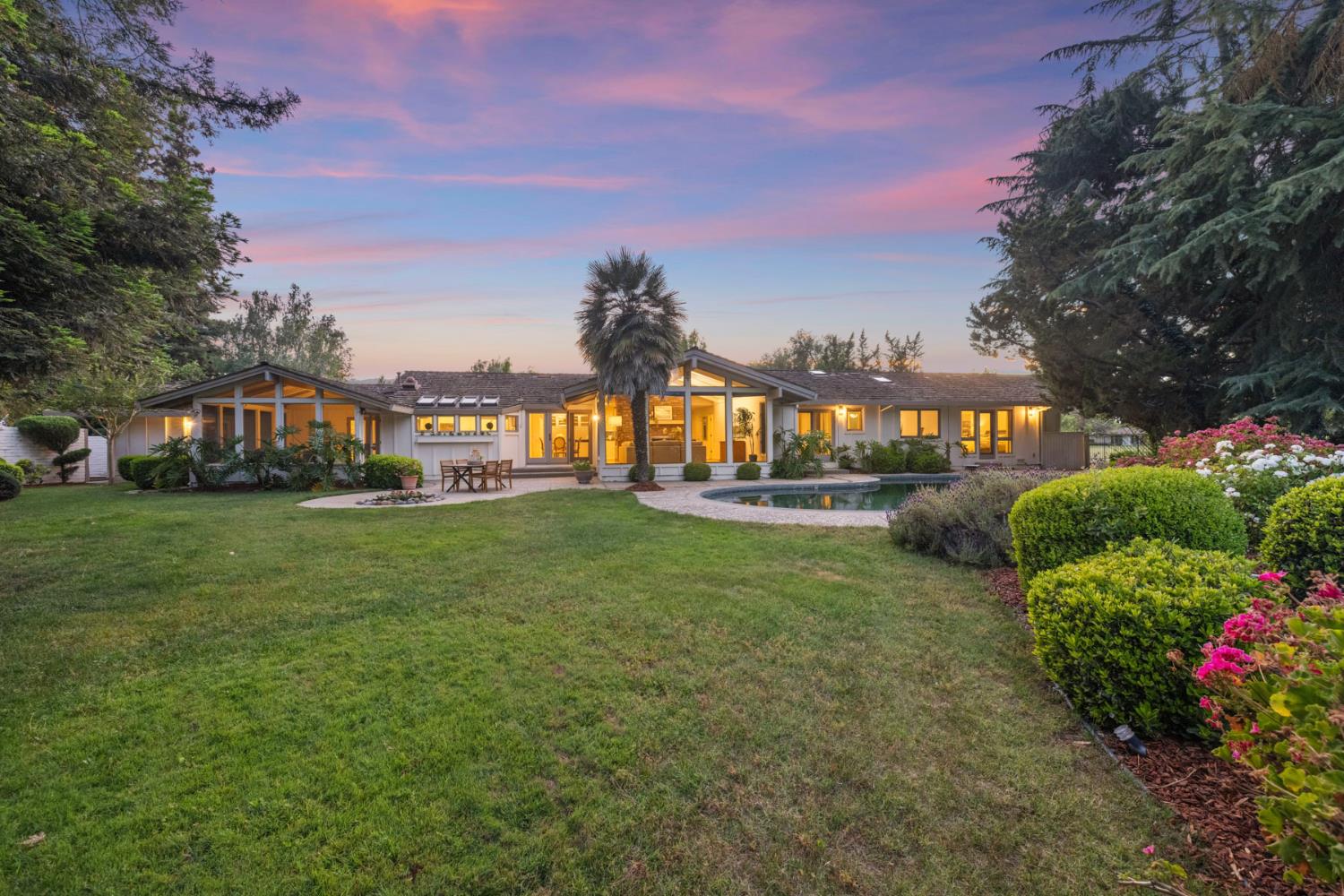 44795 Country Club Drive