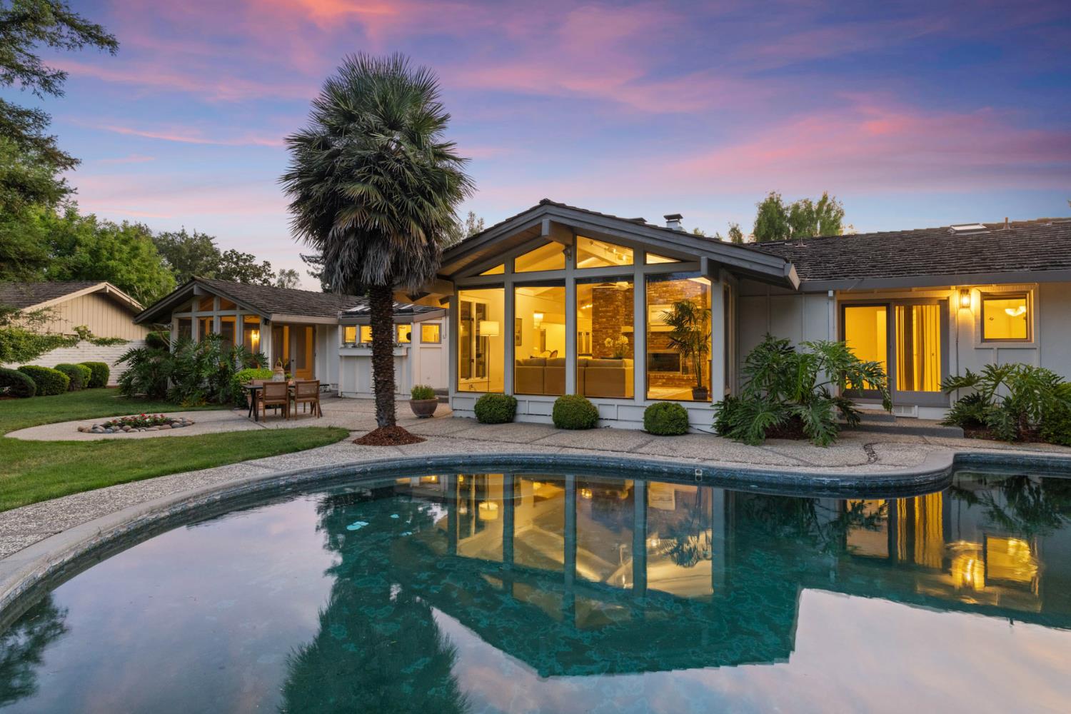 44795 Country Club Drive