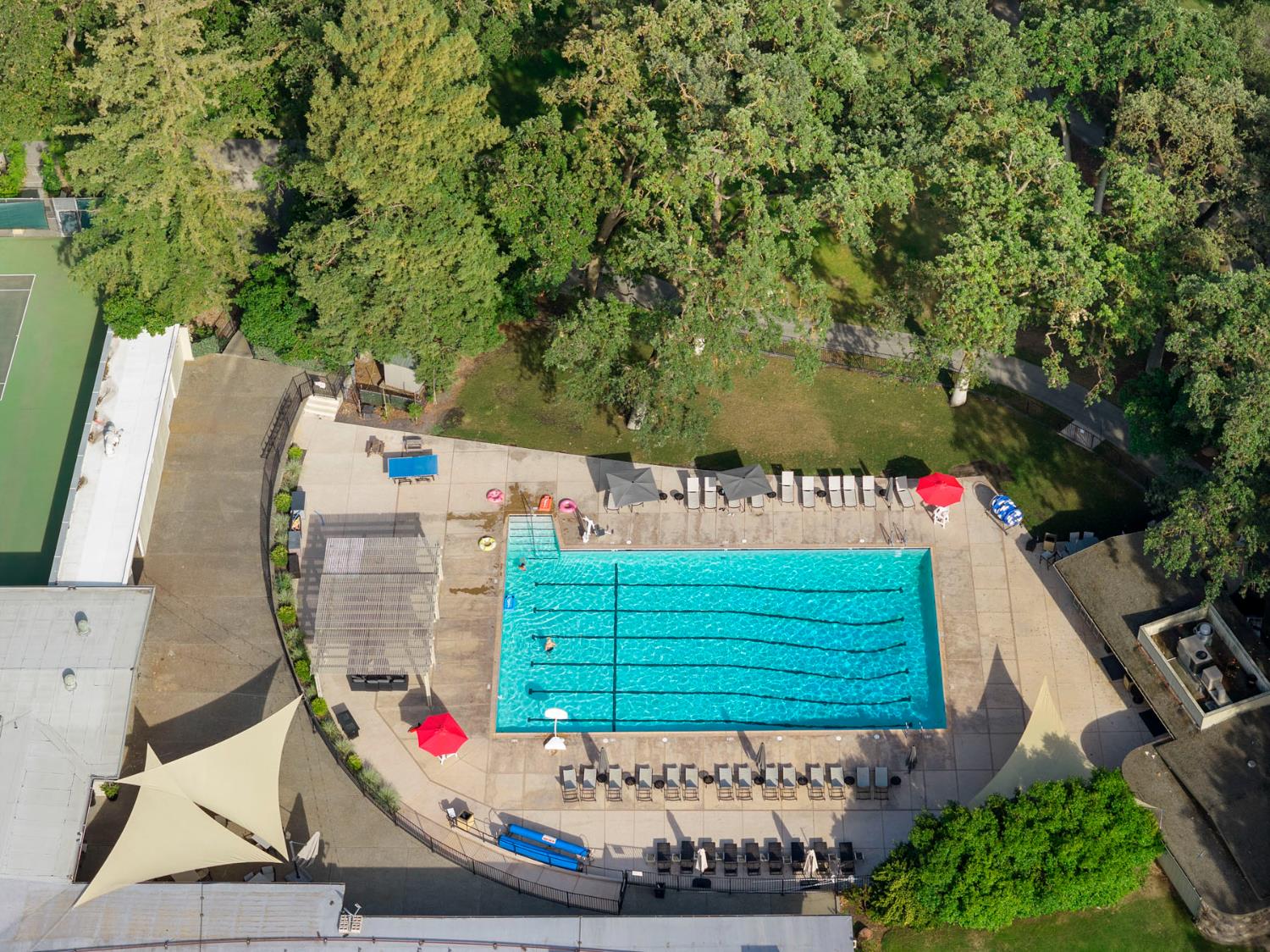 44795 Country Club Drive