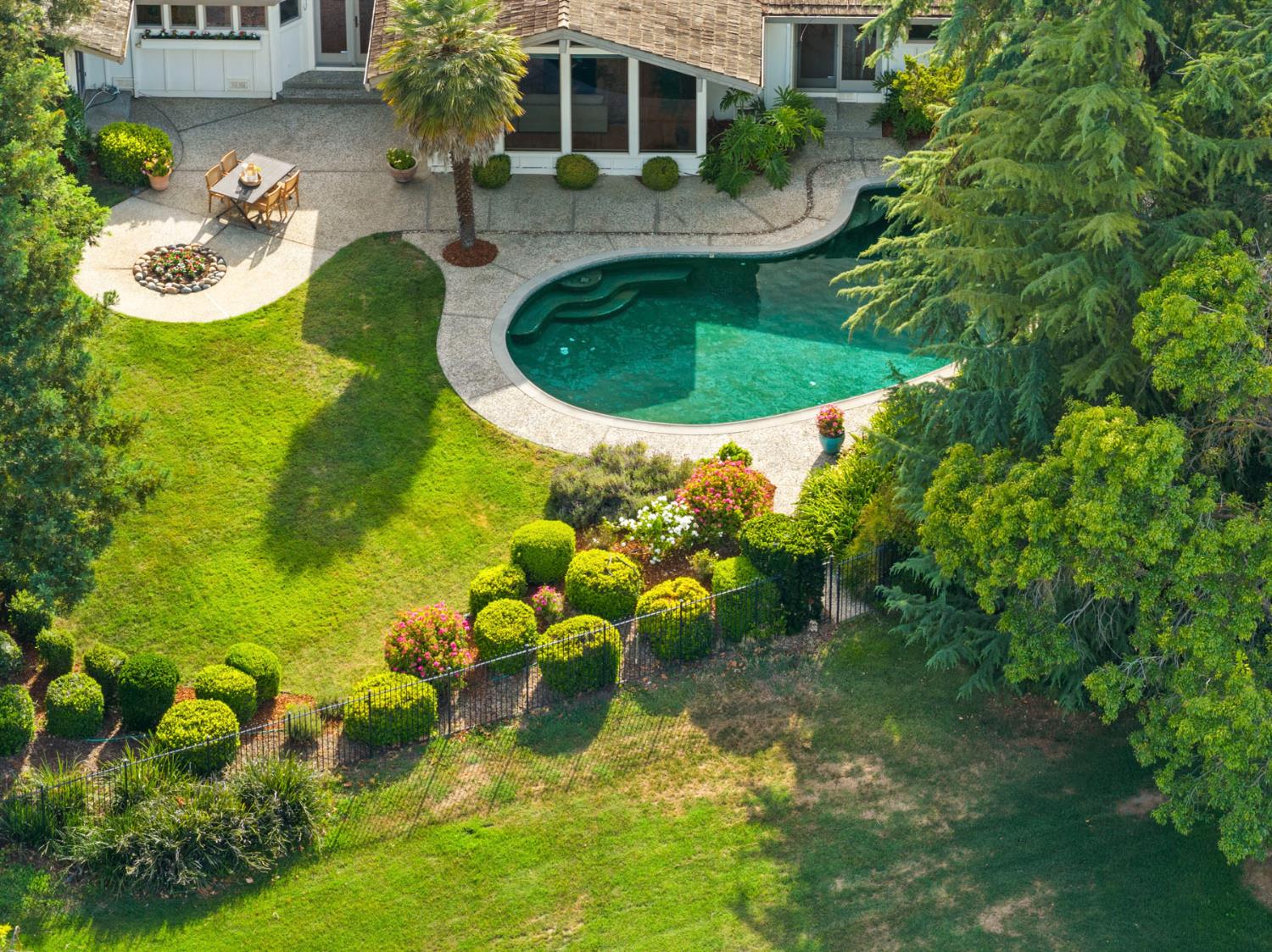 44795 Country Club Drive