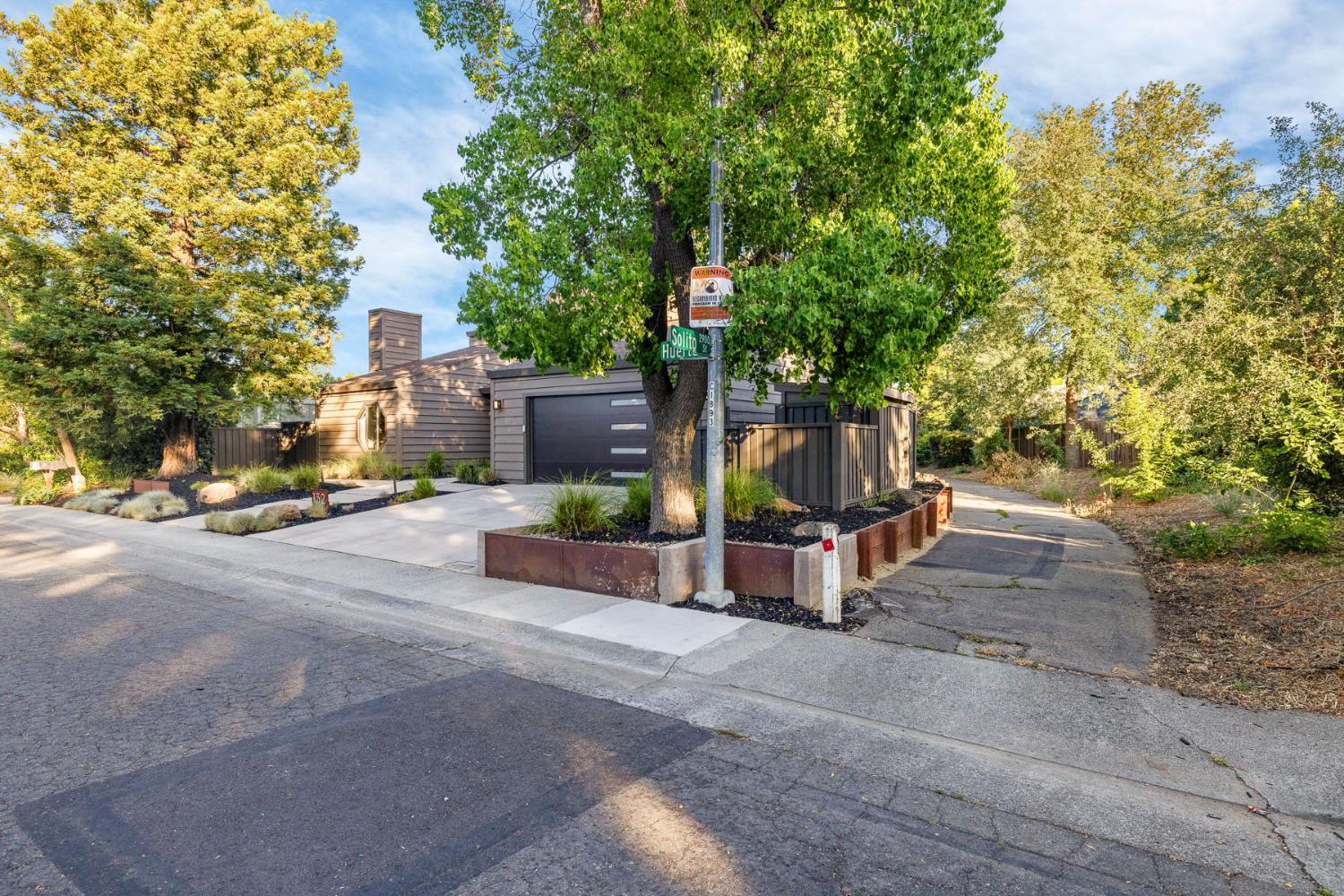 132 Huerta Place