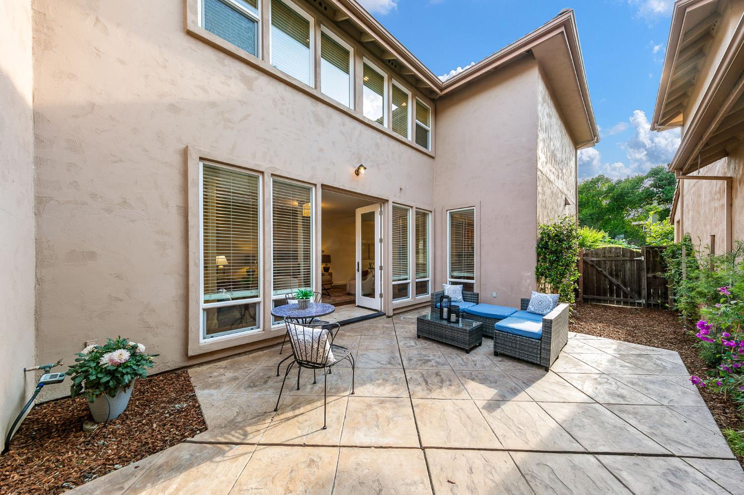 2031 Catalina Drive
