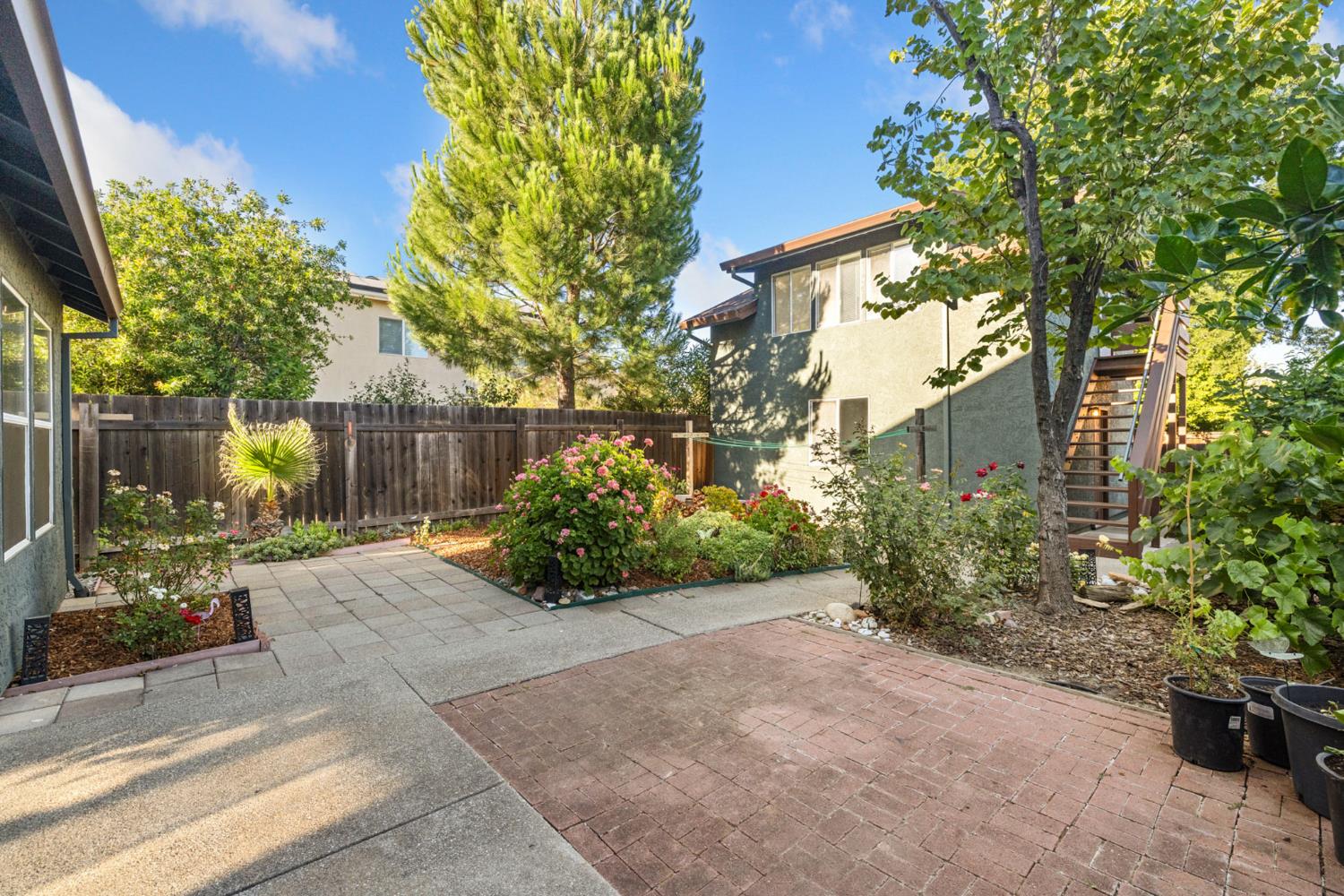 1536 Olympic Drive