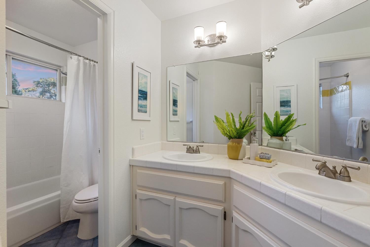 1123 Villaverde Lane