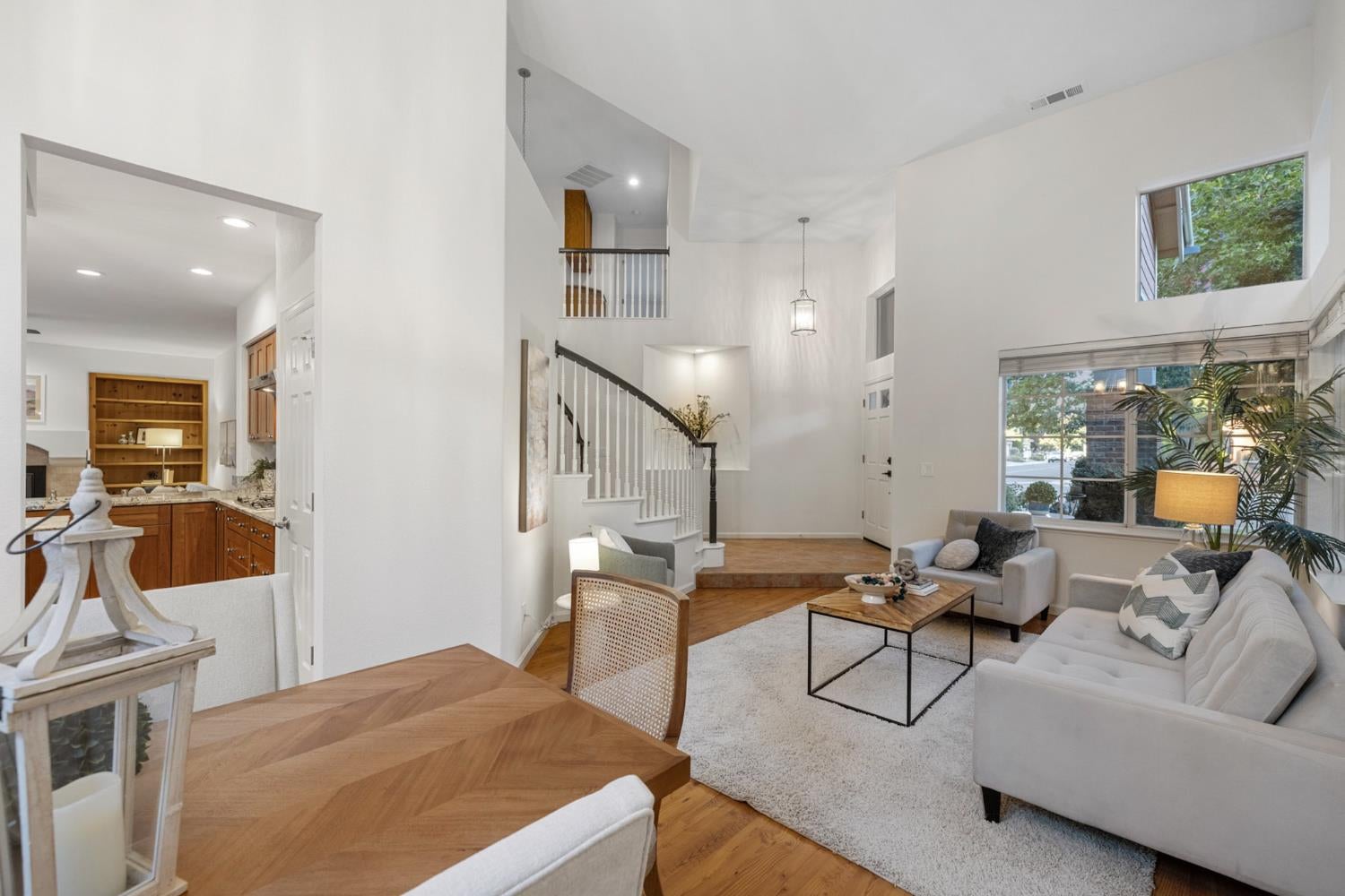 1123 Villaverde Lane