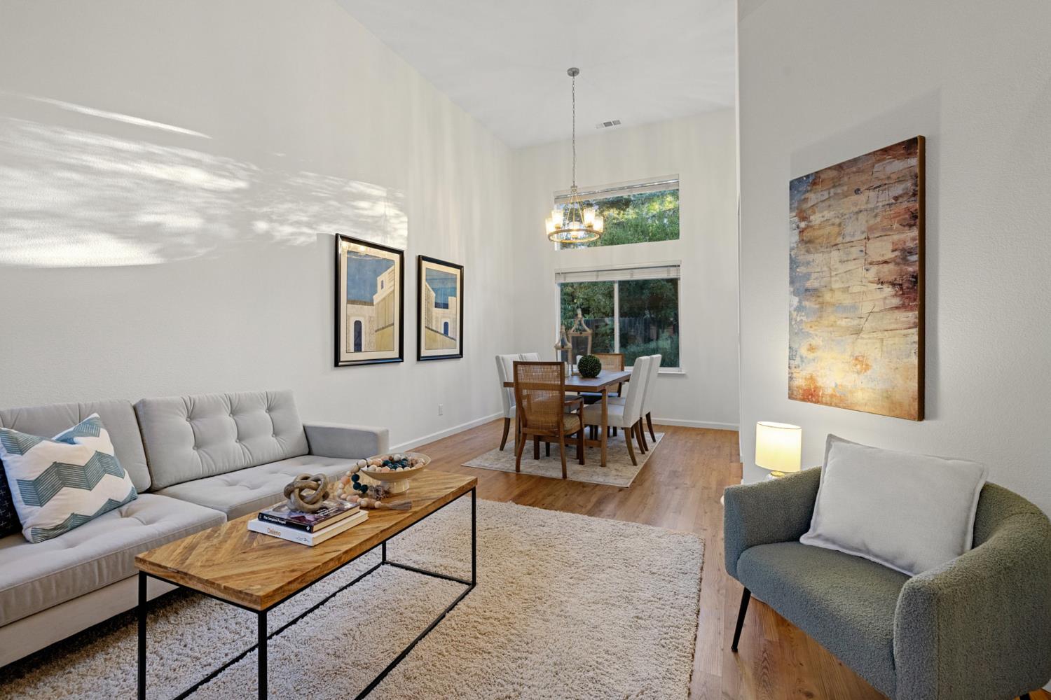 1123 Villaverde Lane