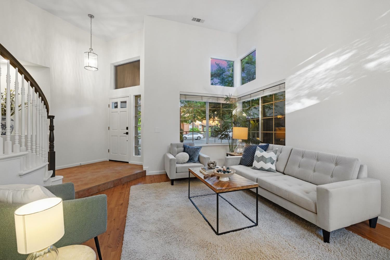 1123 Villaverde Lane