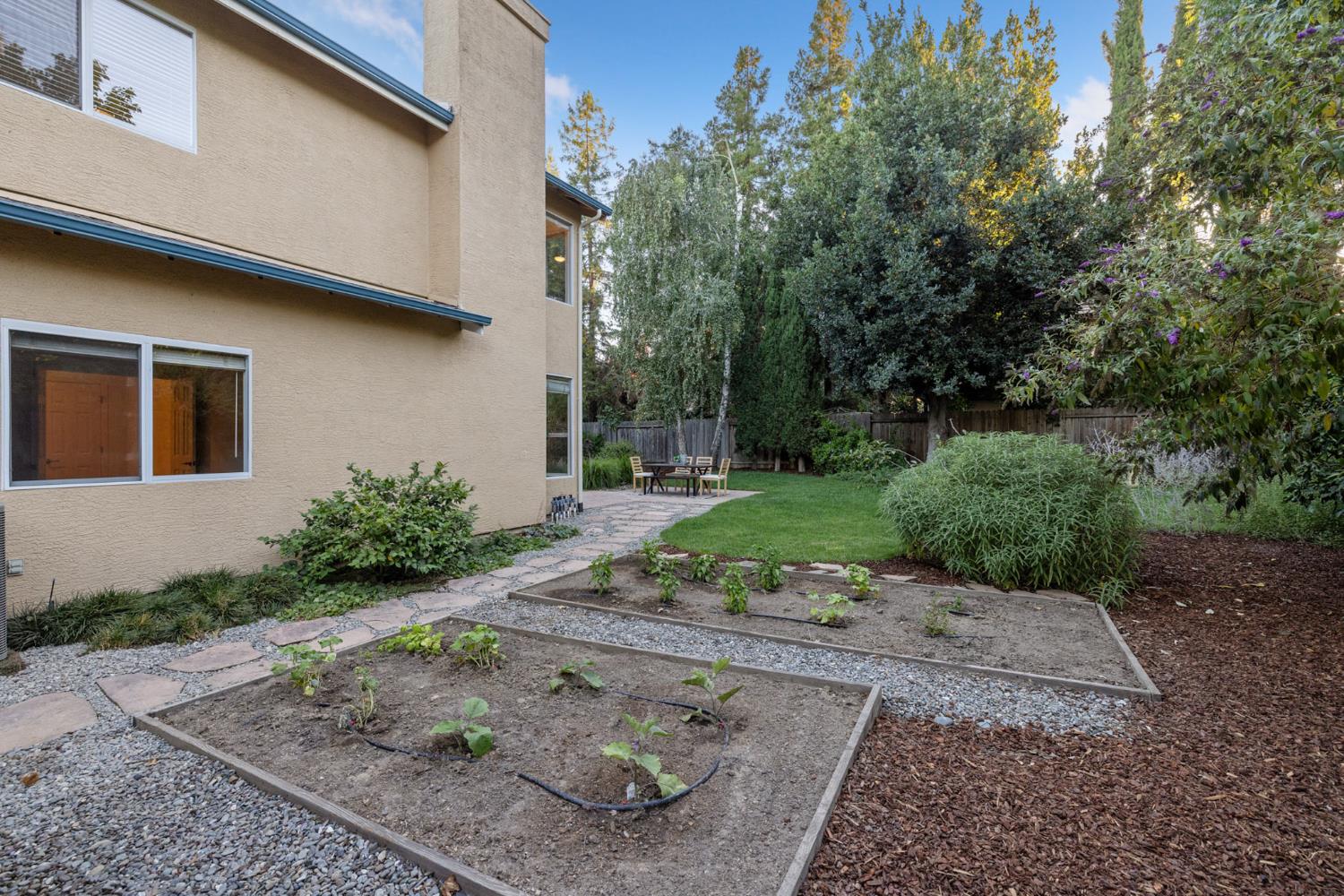 1123 Villaverde Lane