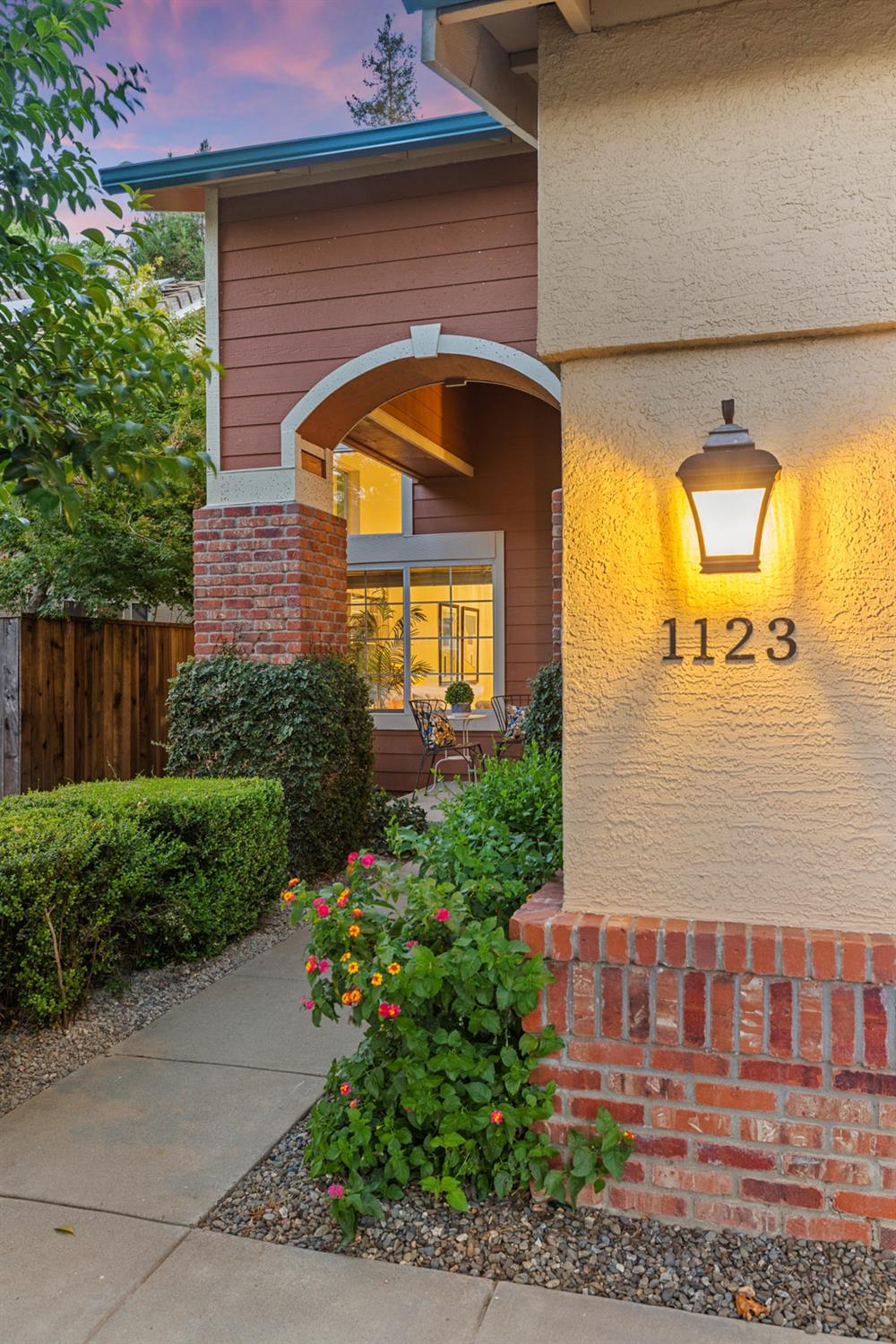 1123 Villaverde Lane