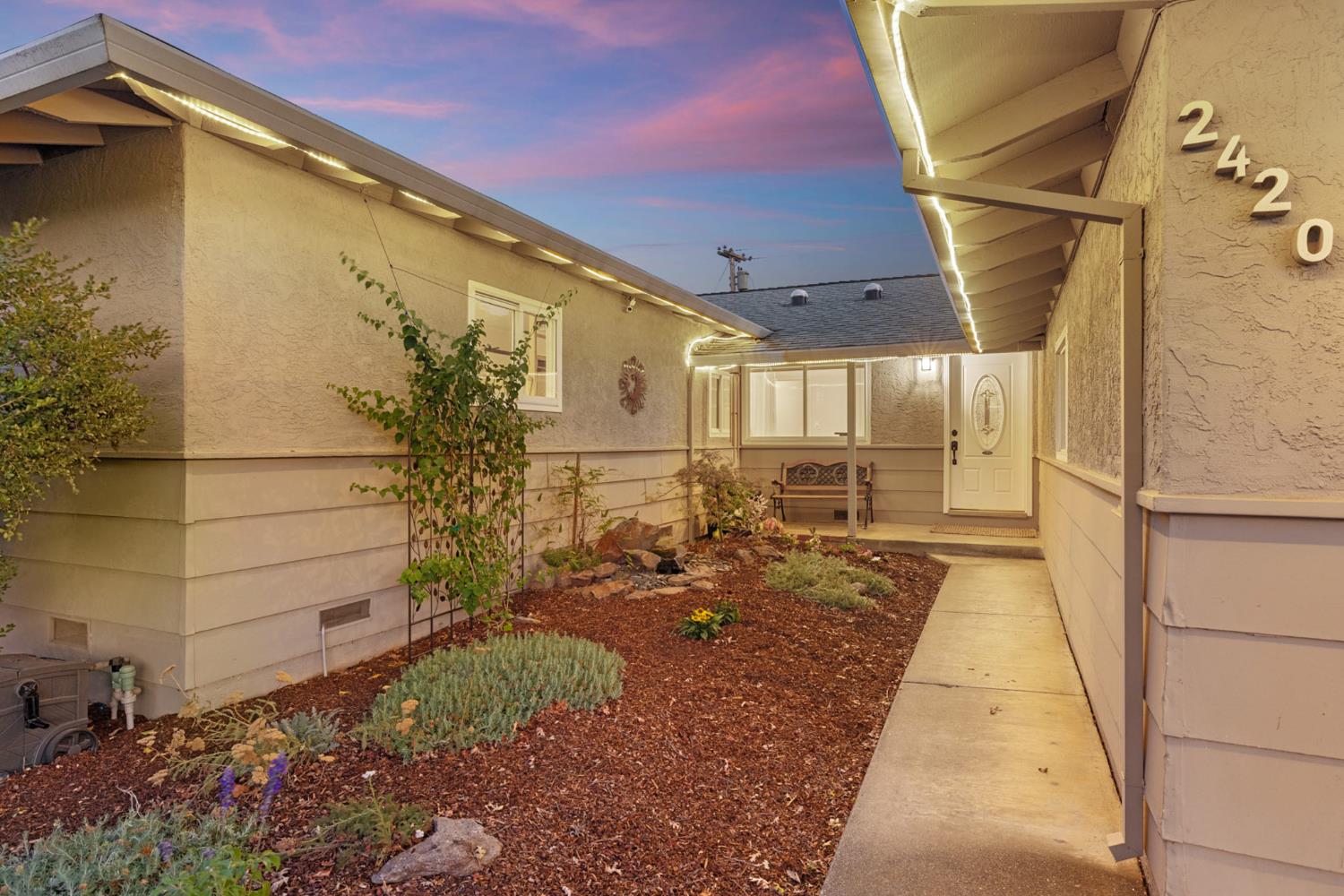 2420 Temple Drive