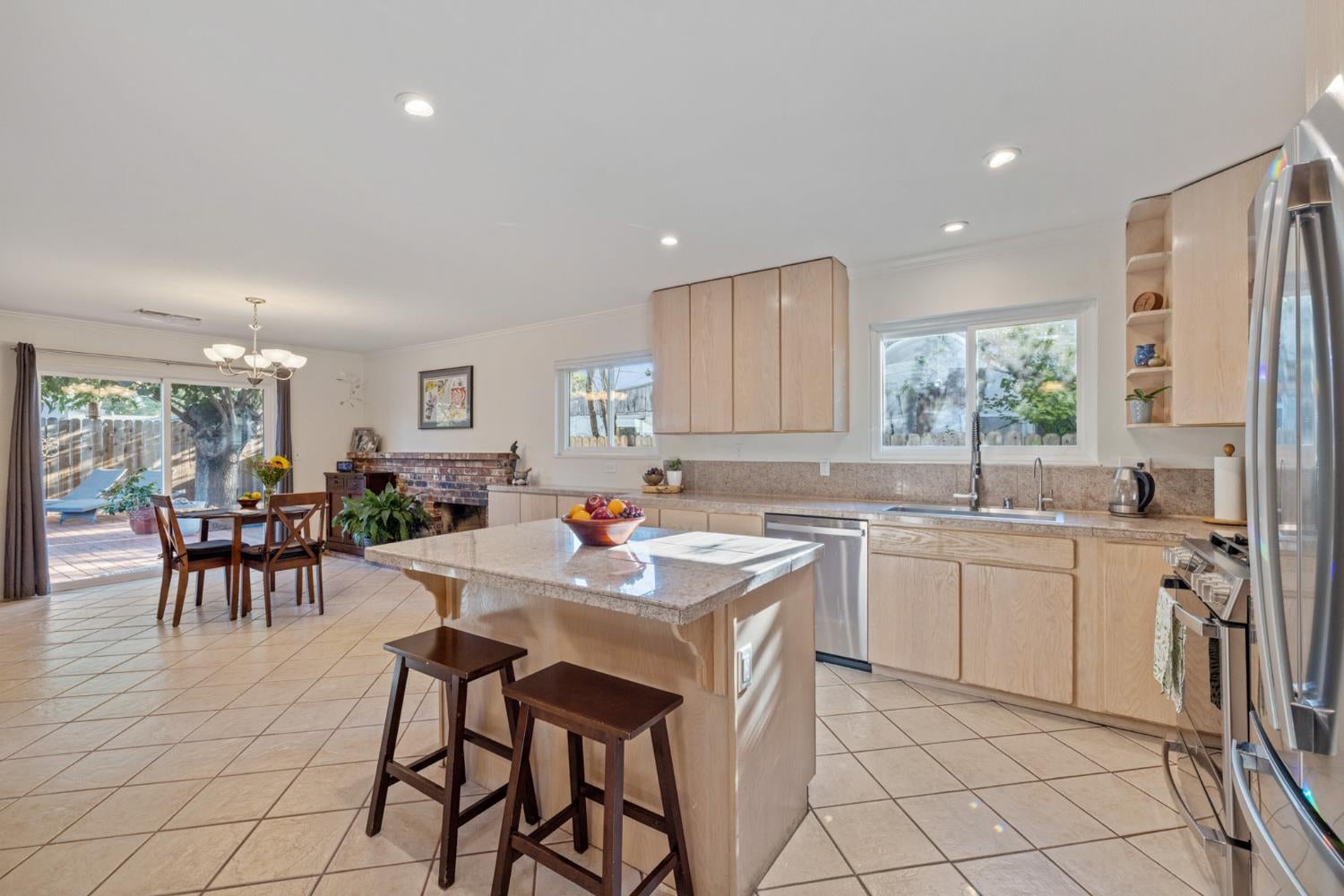 2420 Temple Drive