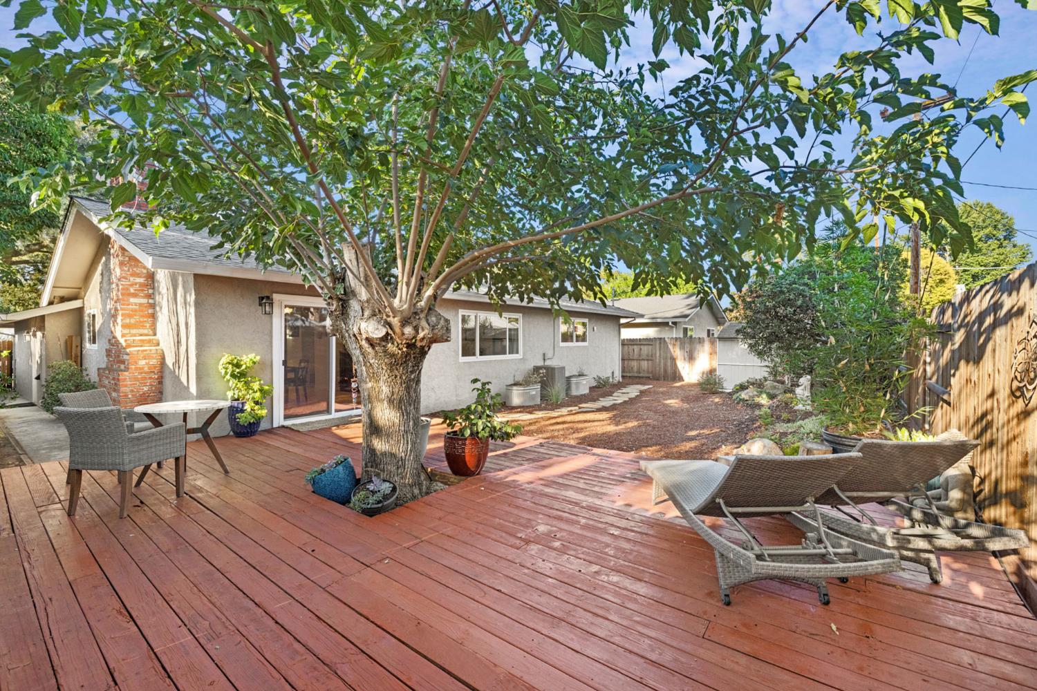 2420 Temple Drive