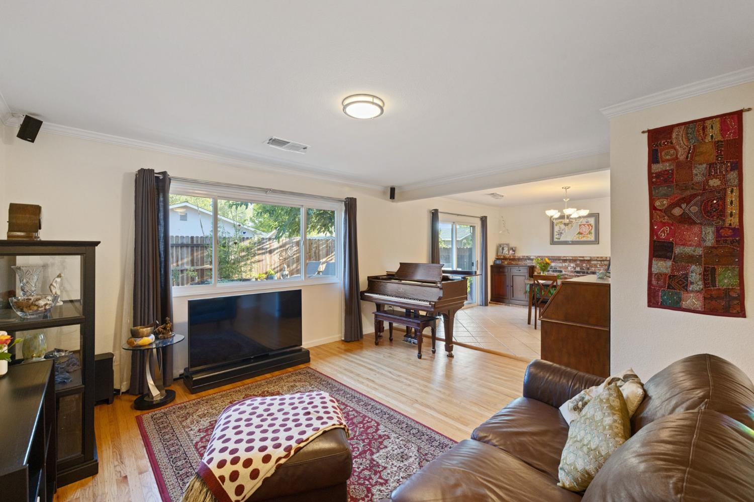 2420 Temple Drive