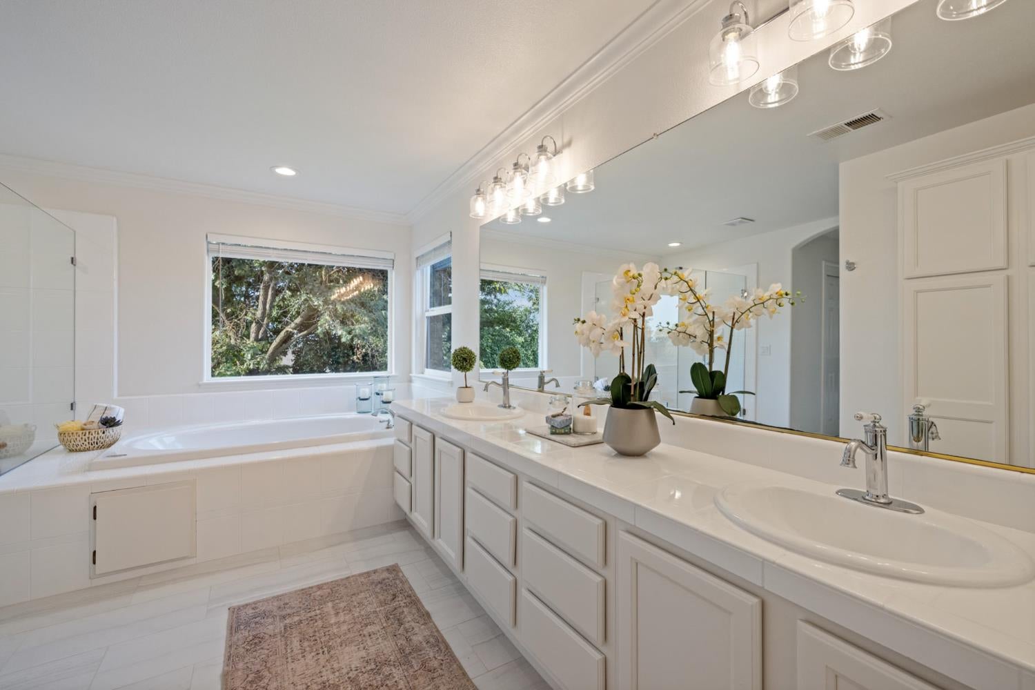 619 Mockingbird Place