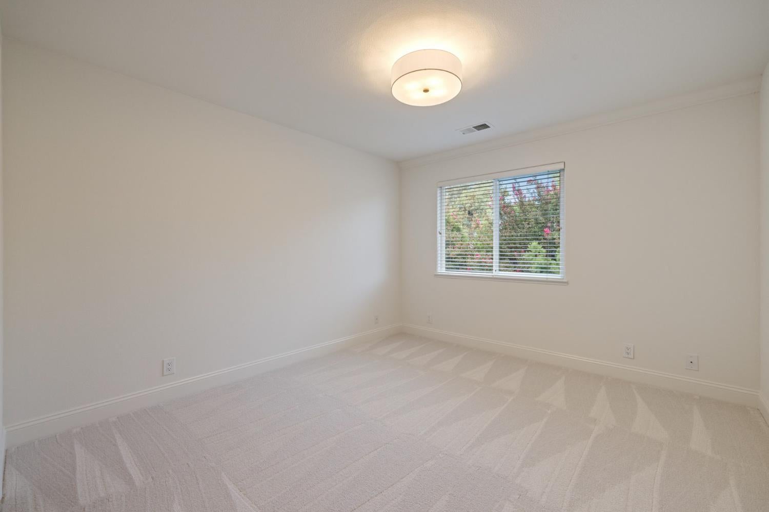 619 Mockingbird Place