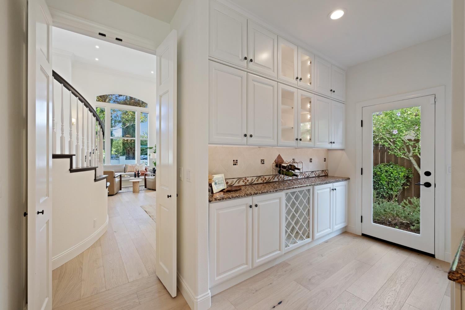 619 Mockingbird Place