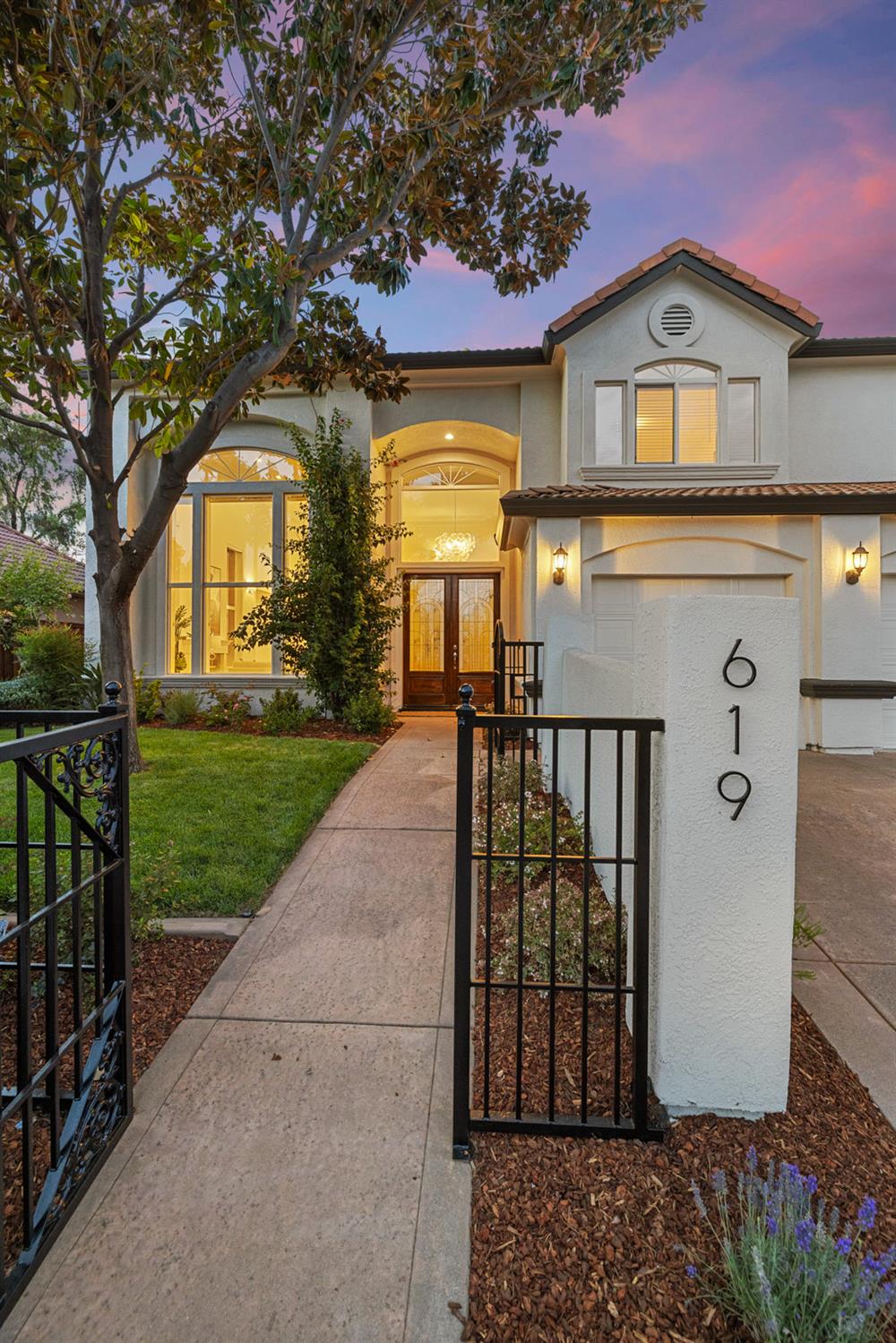619 Mockingbird Place