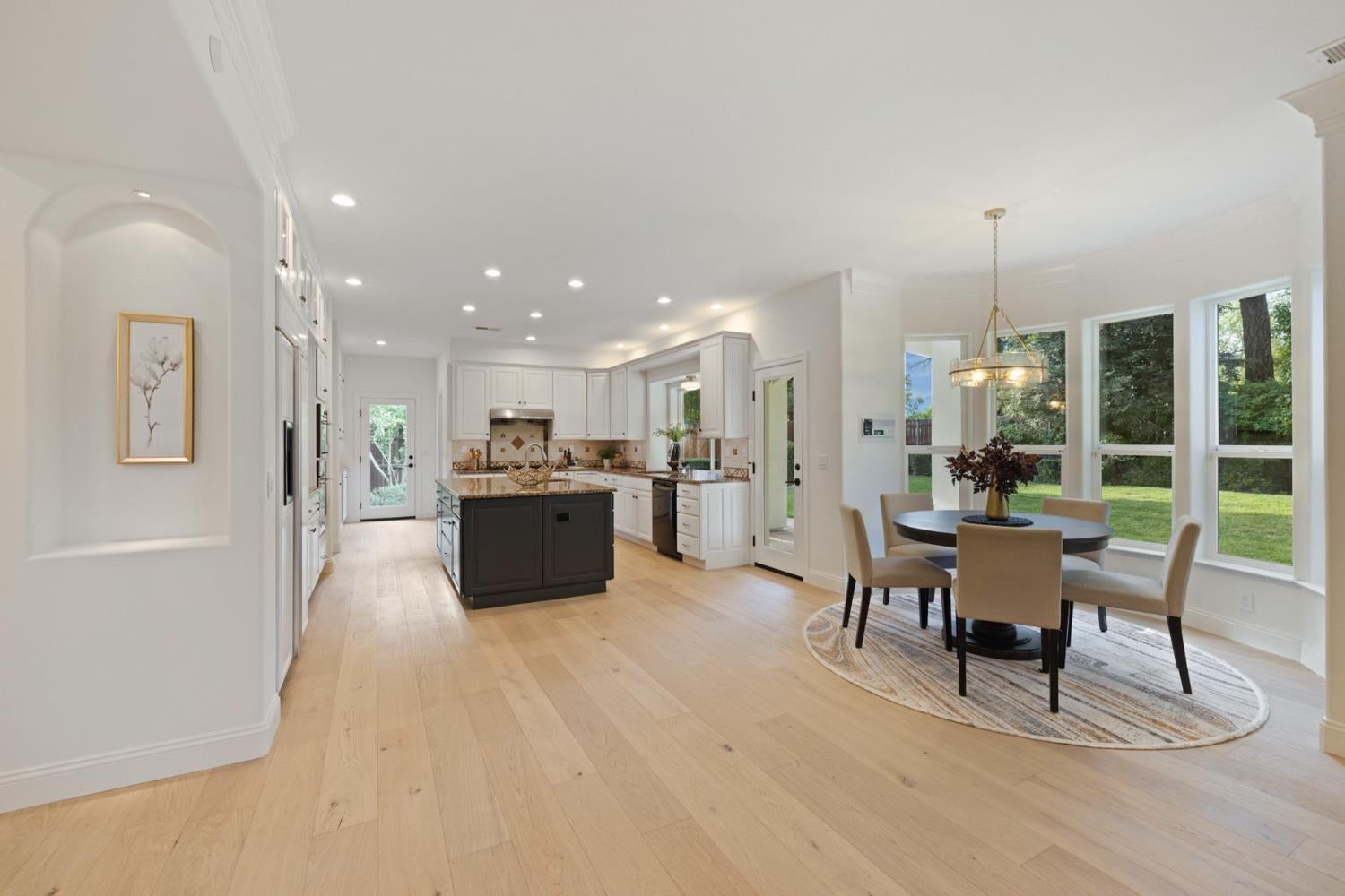 619 Mockingbird Place