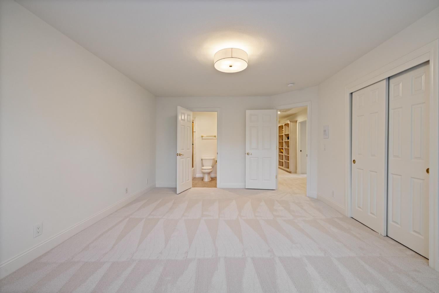 619 Mockingbird Place