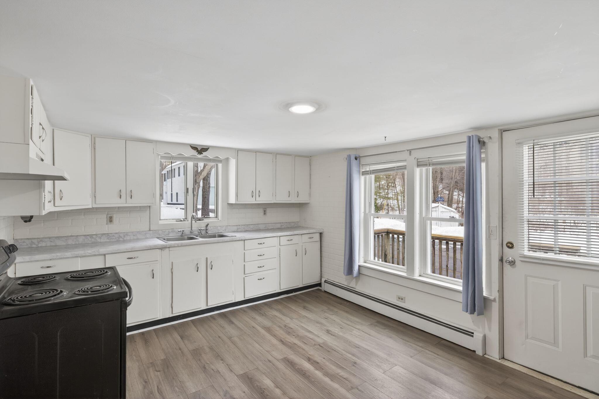 8-10 Bayview Lane