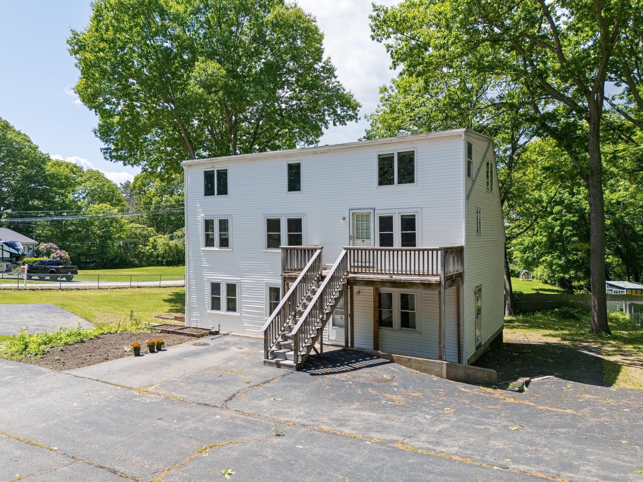 8-10 Bayview Lane