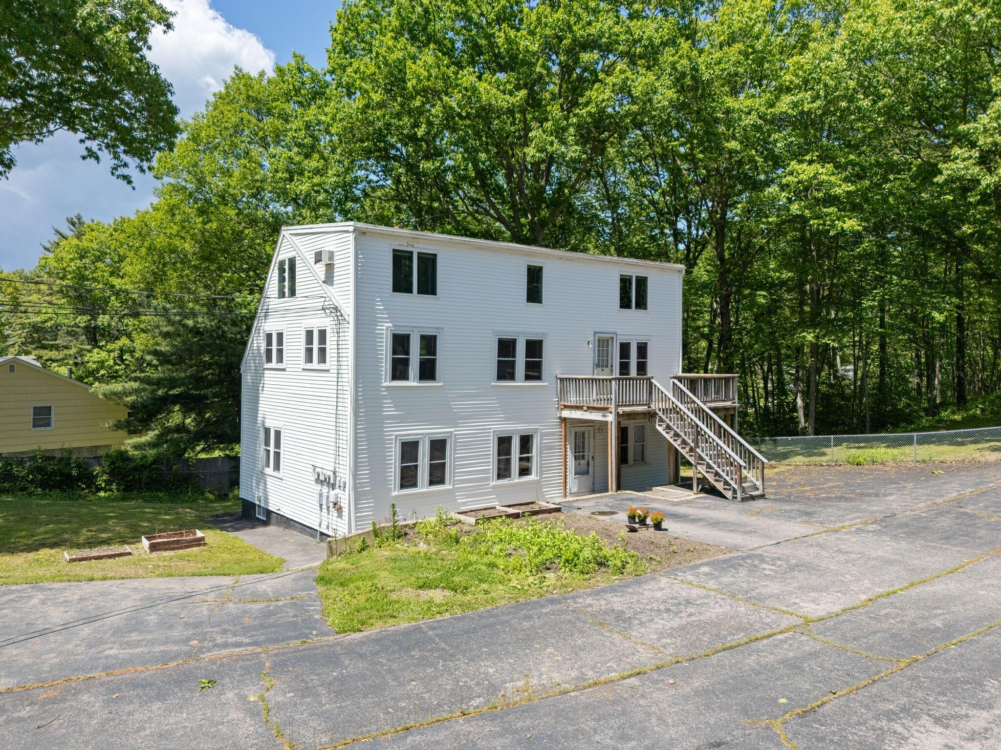 8-10 Bayview Lane