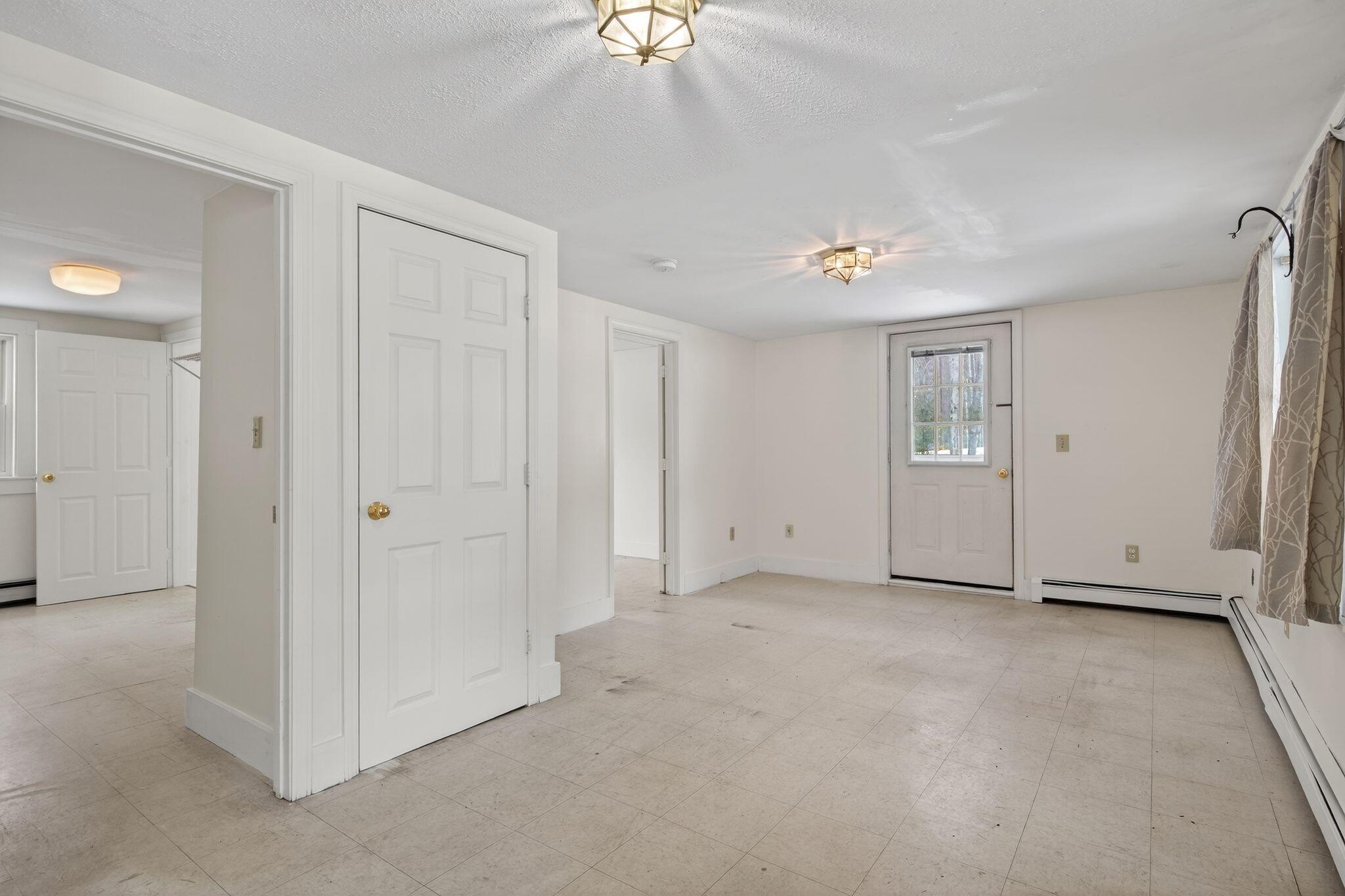 8-10 Bayview Lane
