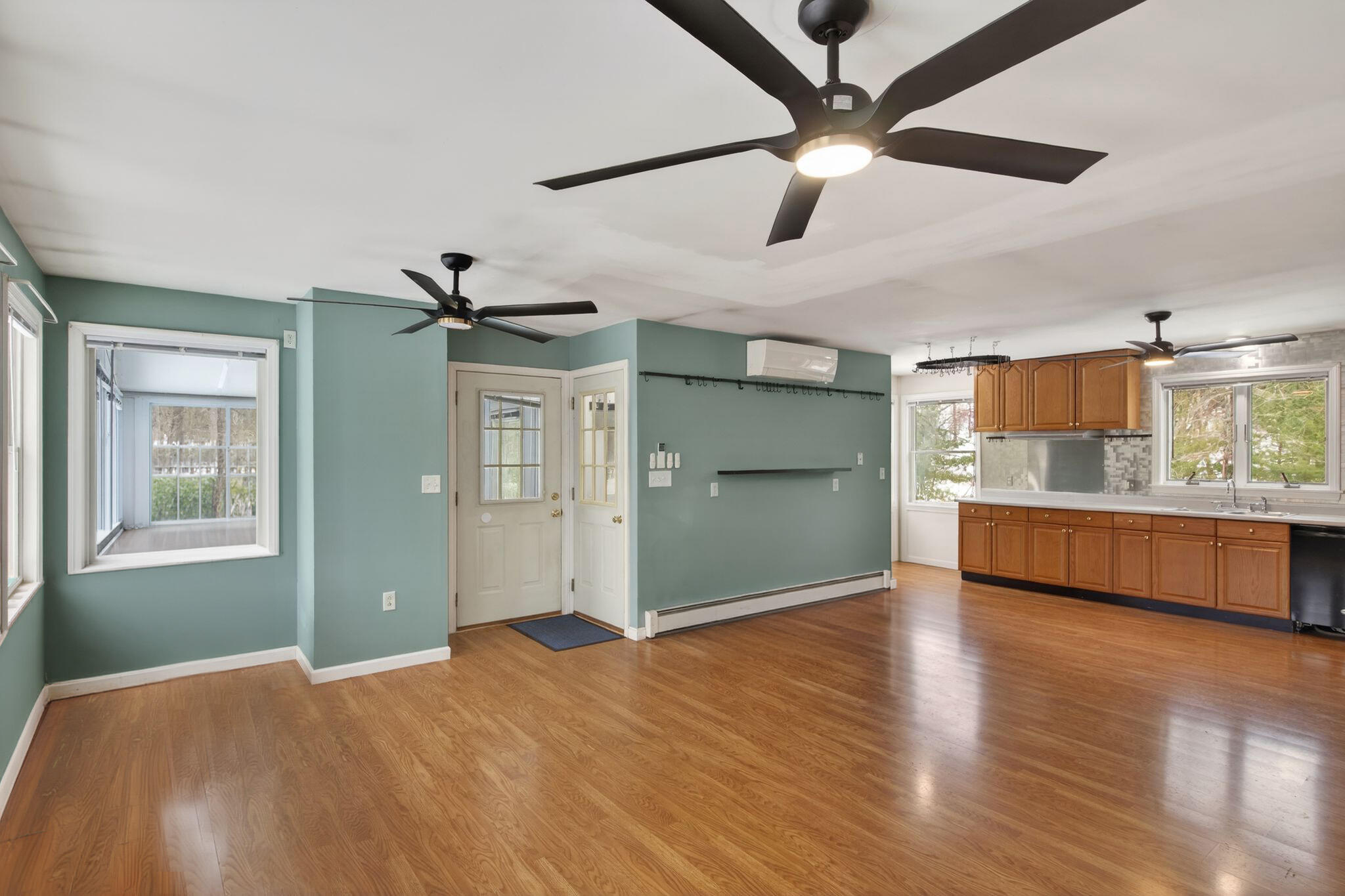 8-10 Bayview Lane