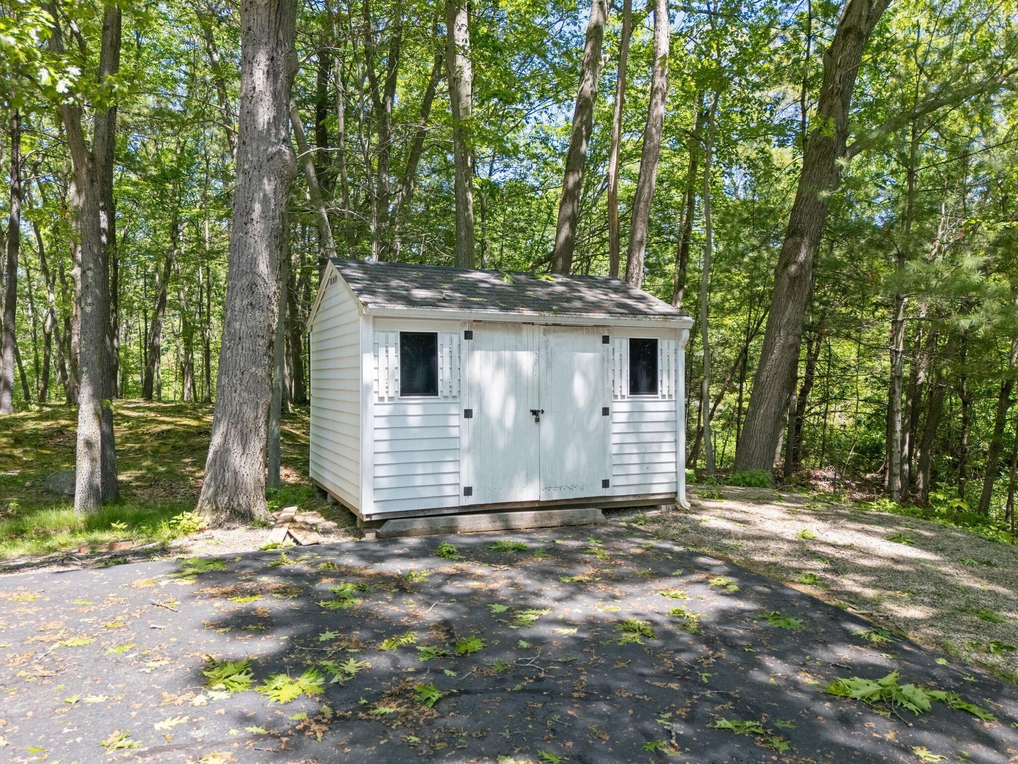 8-10 Bayview Lane
