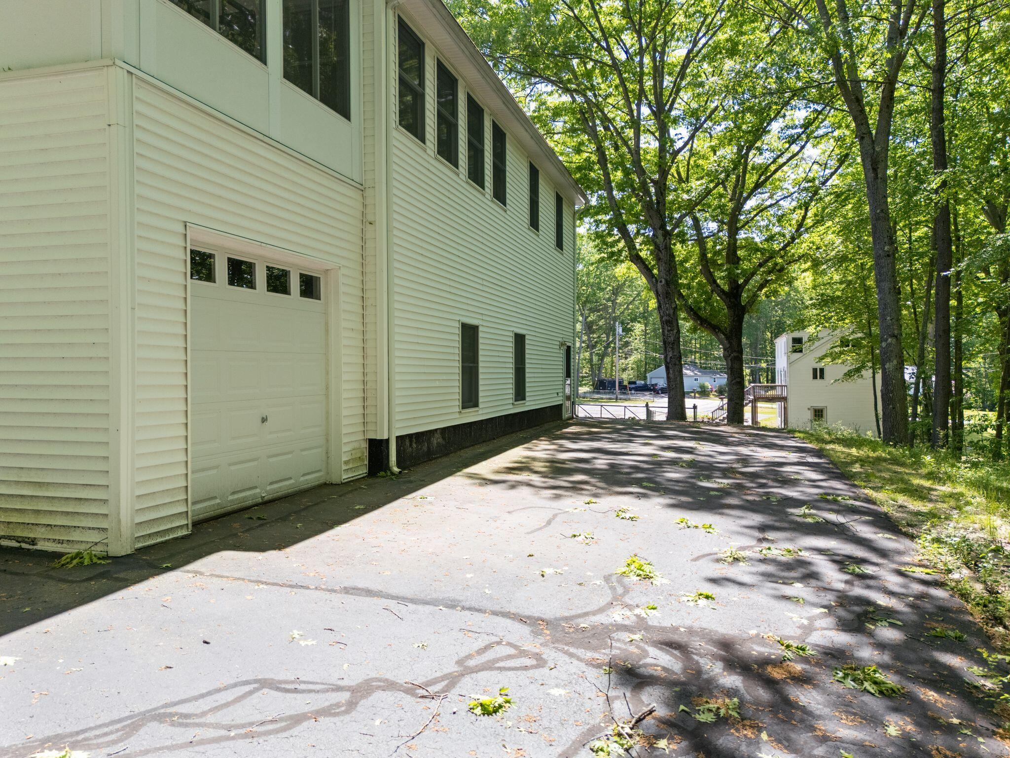 8-10 Bayview Lane