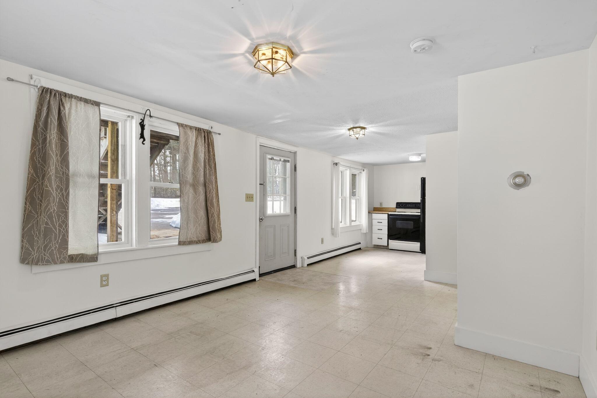 8-10 Bayview Lane
