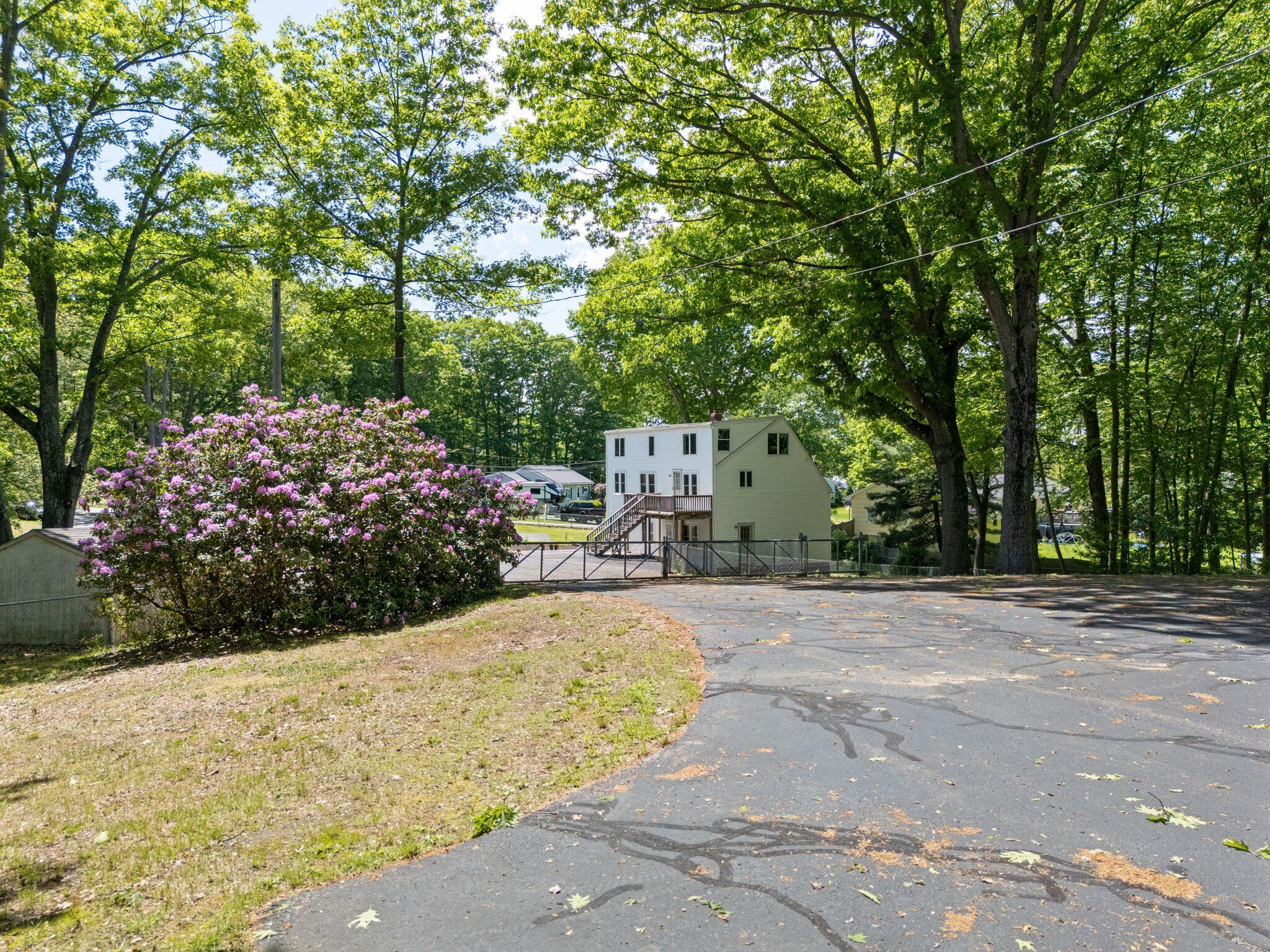 8-10 Bayview Lane