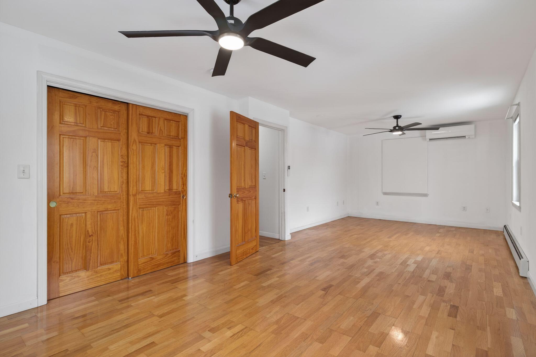 8-10 Bayview Lane