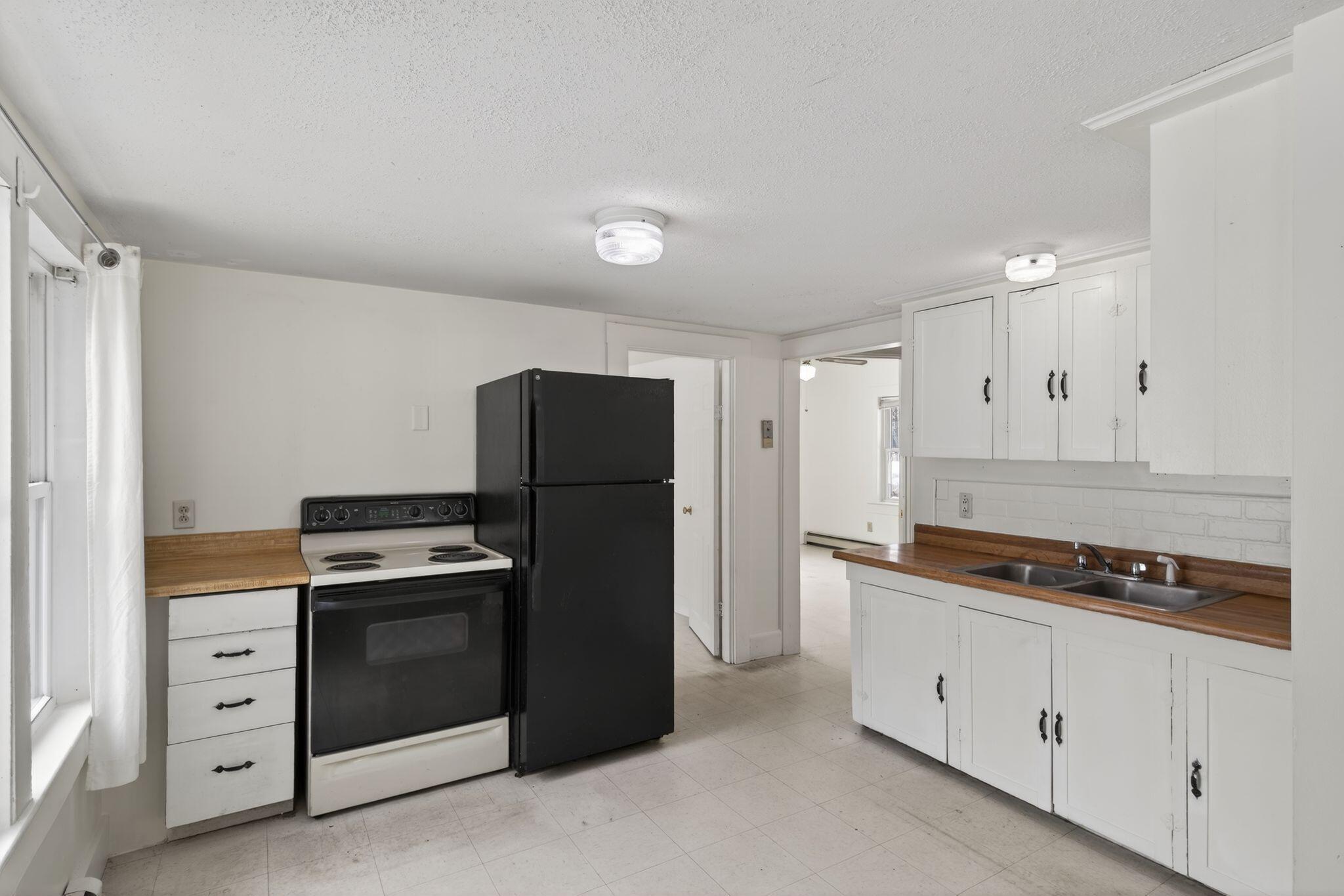 8-10 Bayview Lane