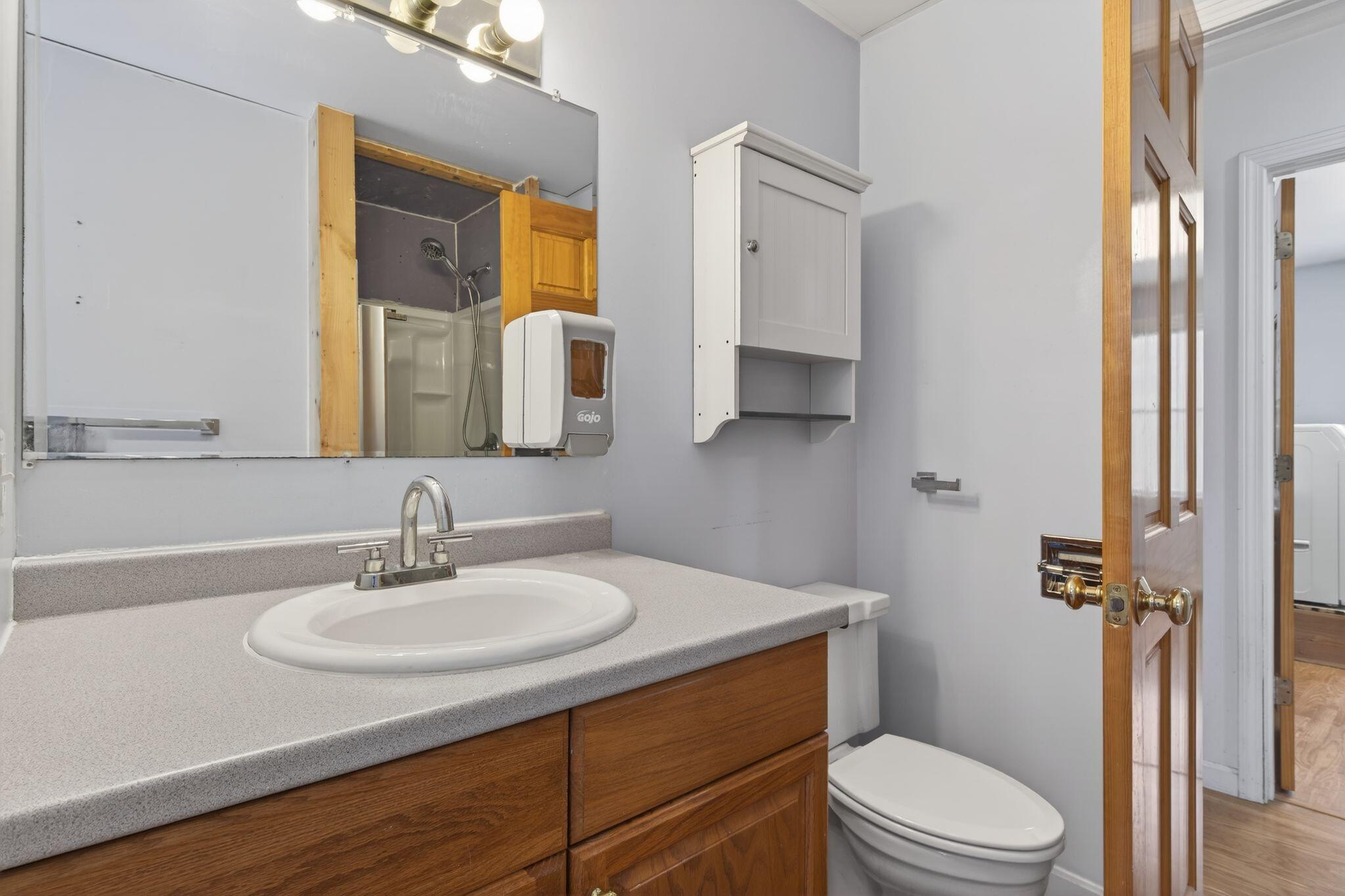 8-10 Bayview Lane