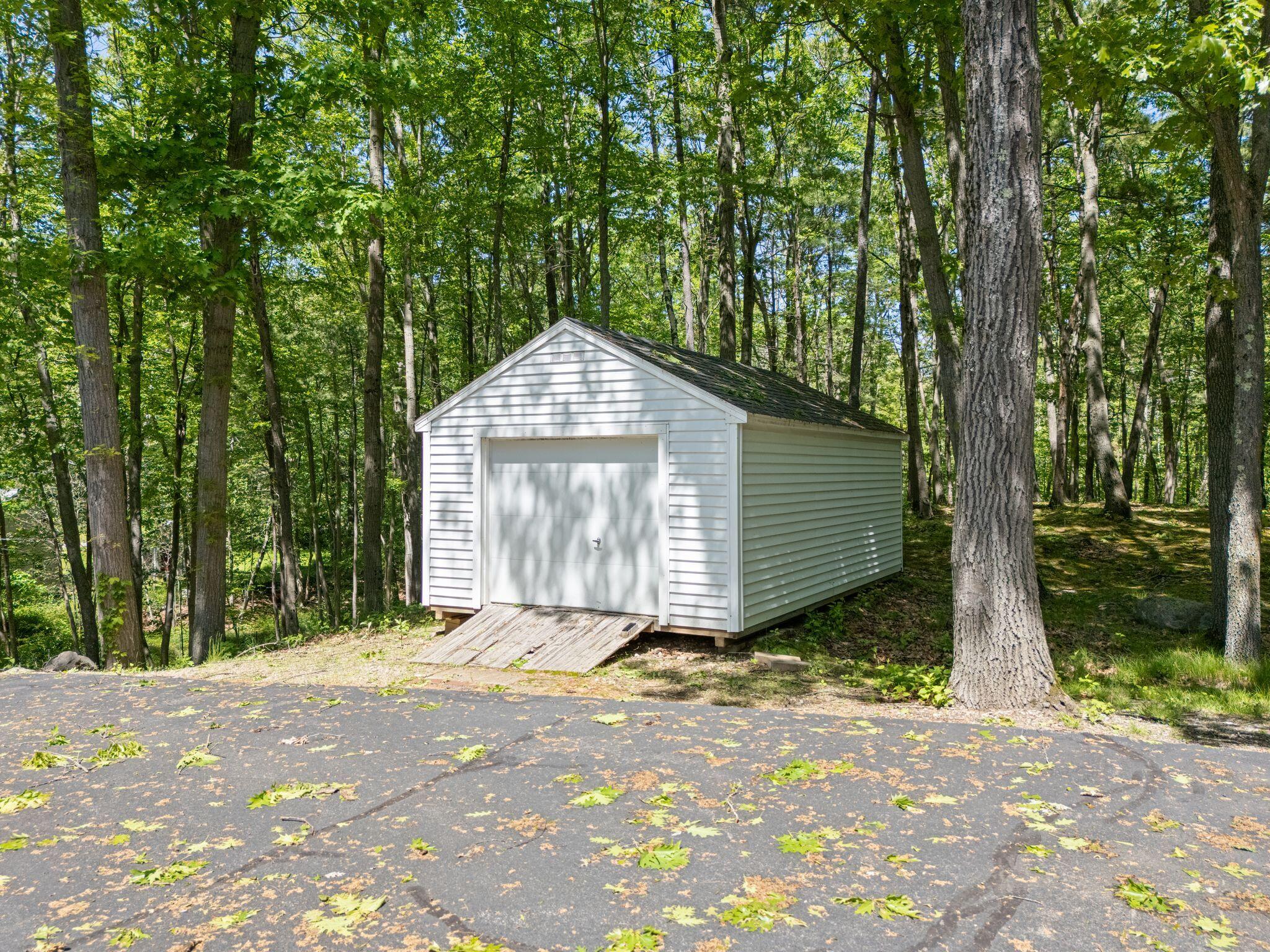 8-10 Bayview Lane