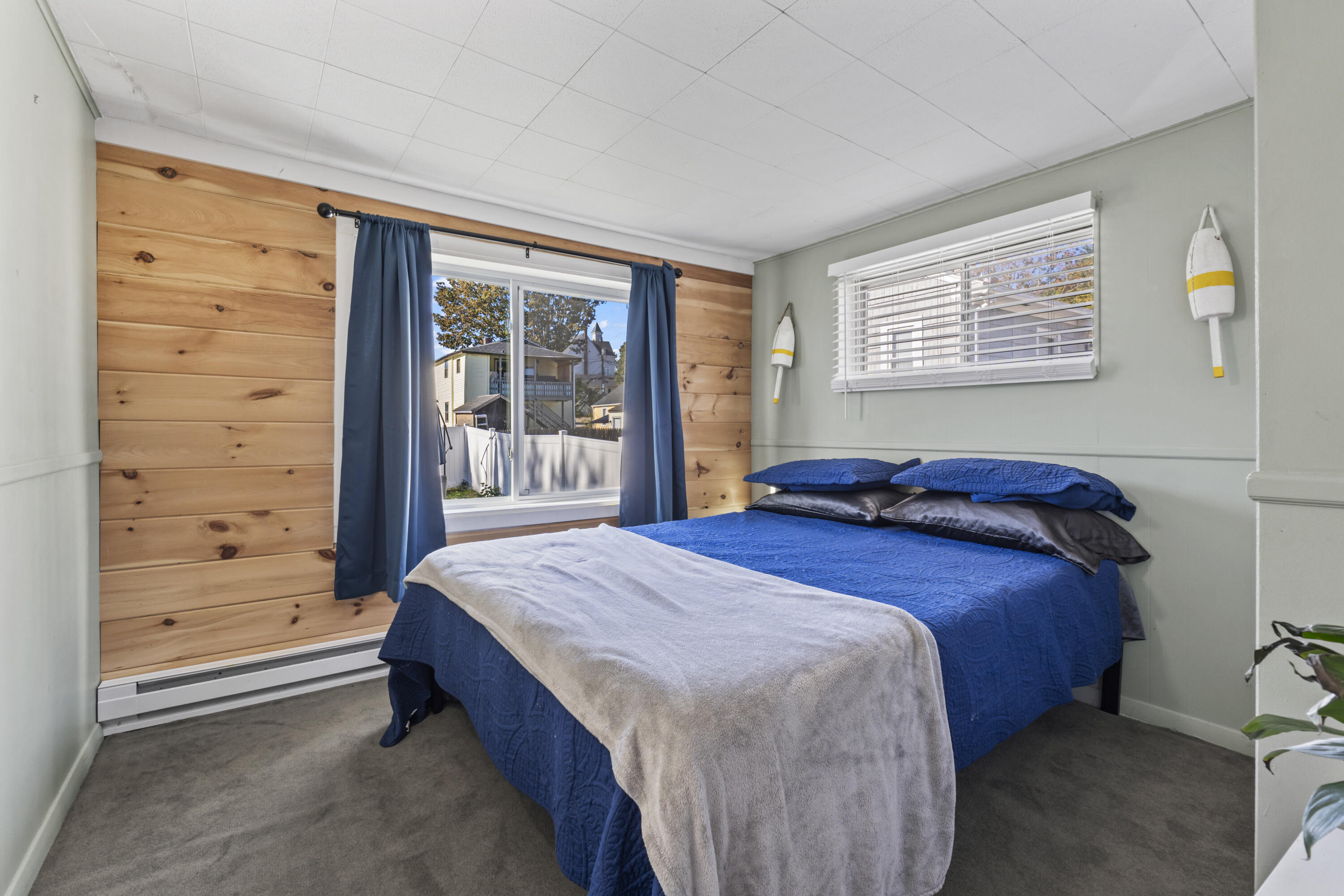 5 Carll Avenue