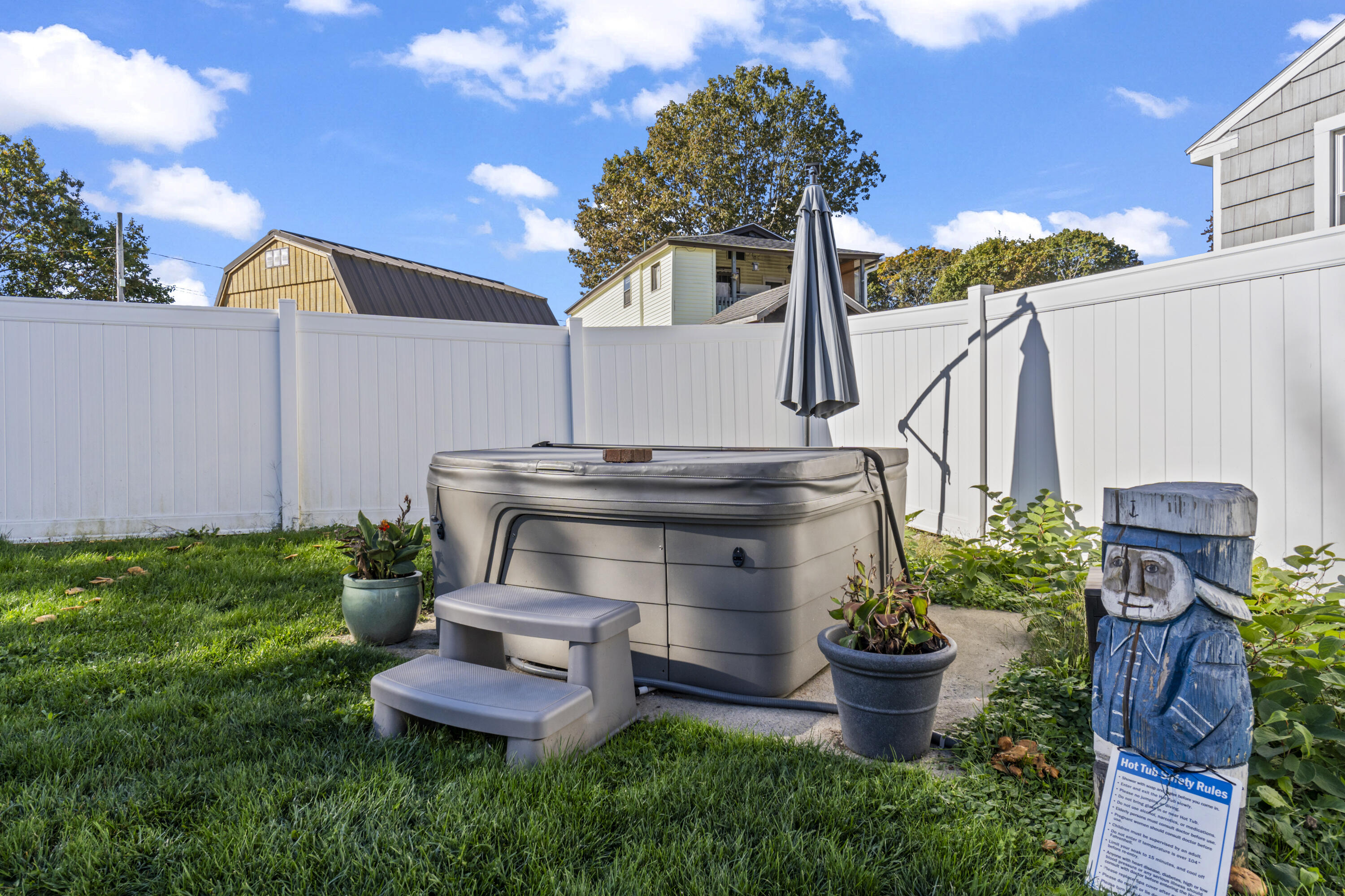 5 Carll Avenue