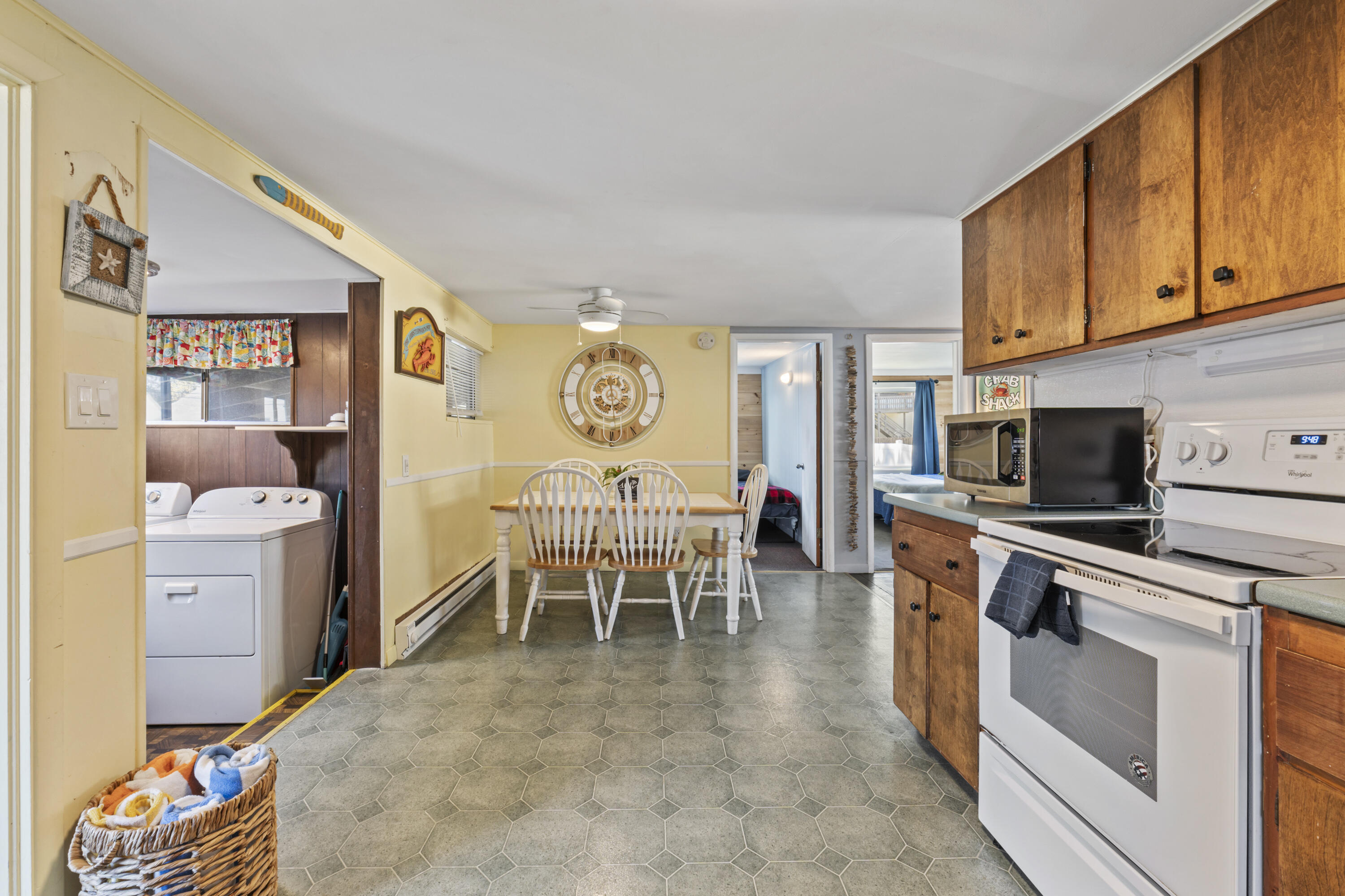 5 Carll Avenue