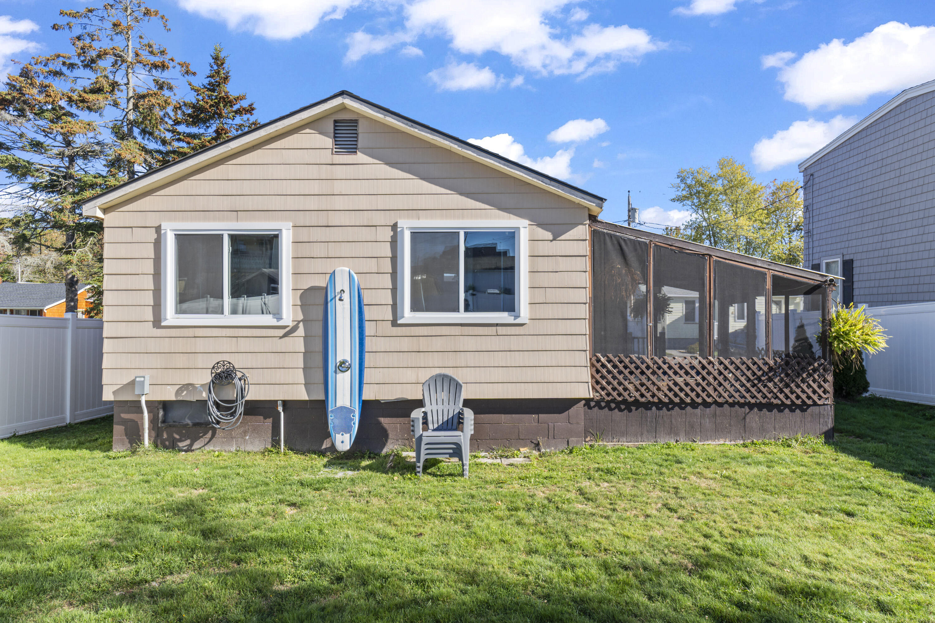 5 Carll Avenue