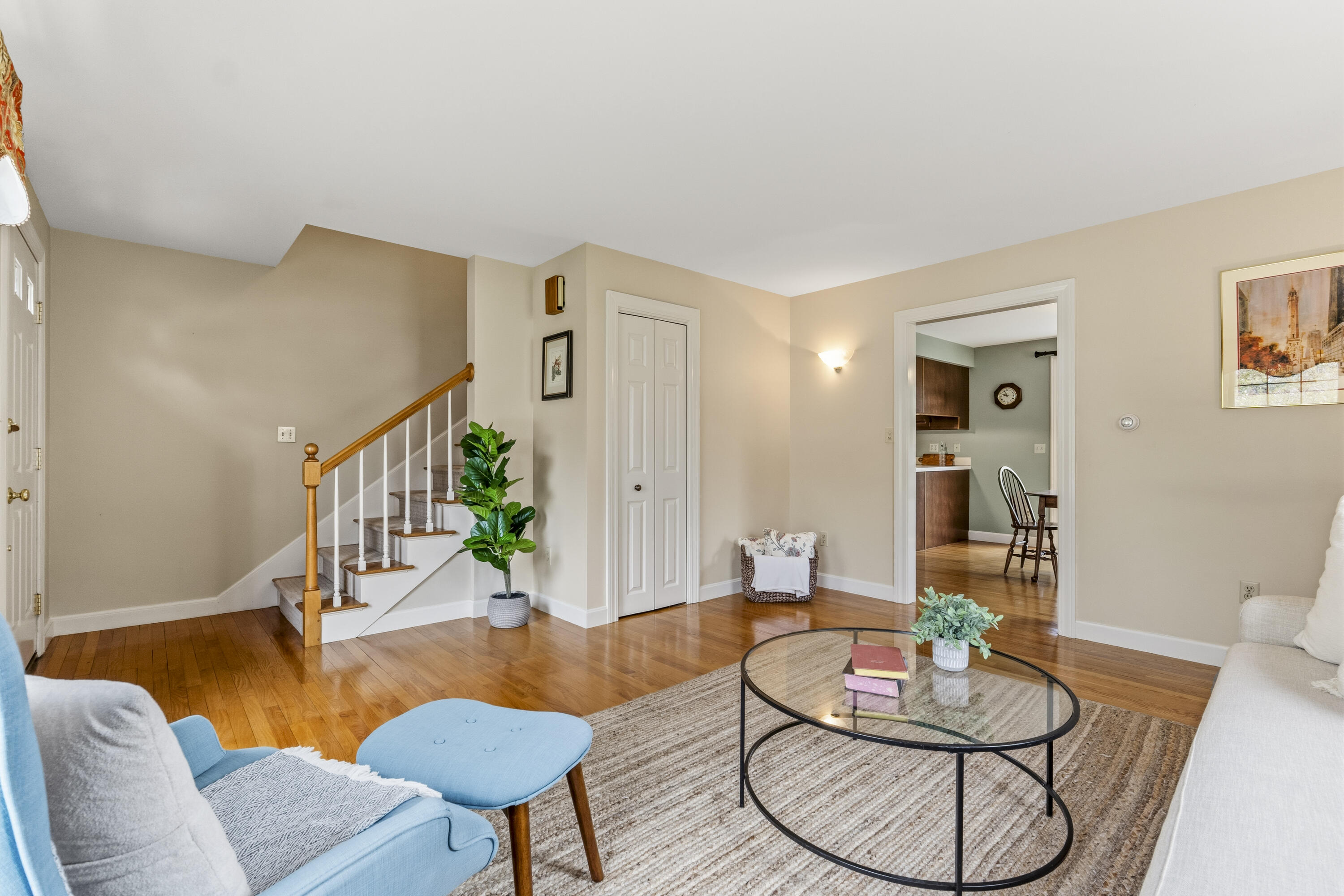15 Coachlight Lane 15