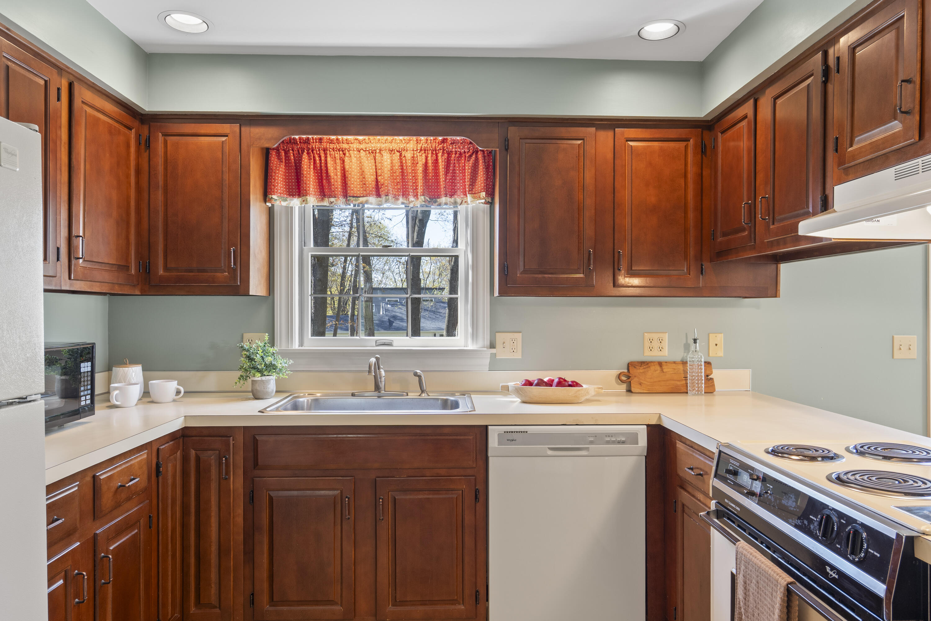 15 Coachlight Lane 15