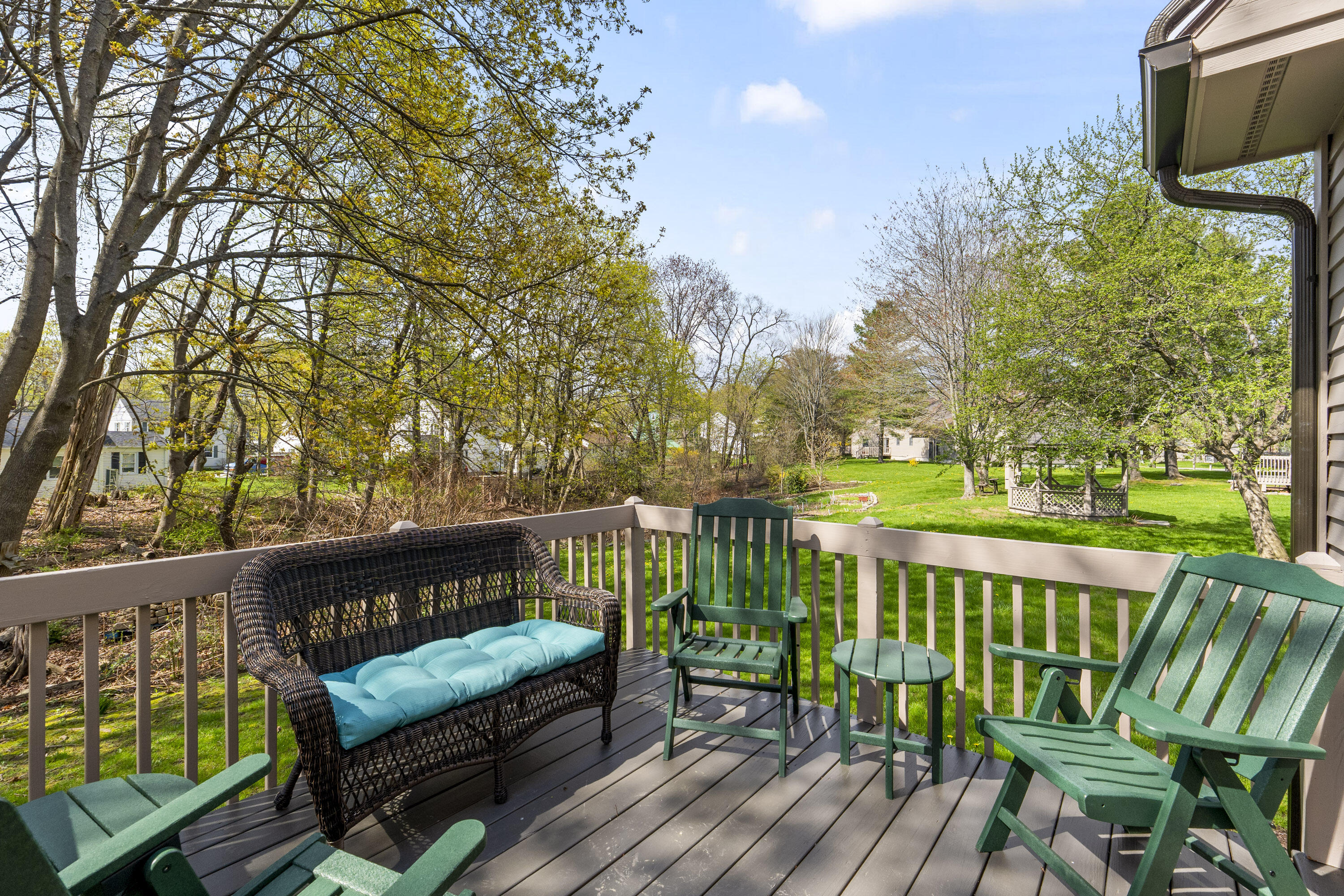 15 Coachlight Lane 15