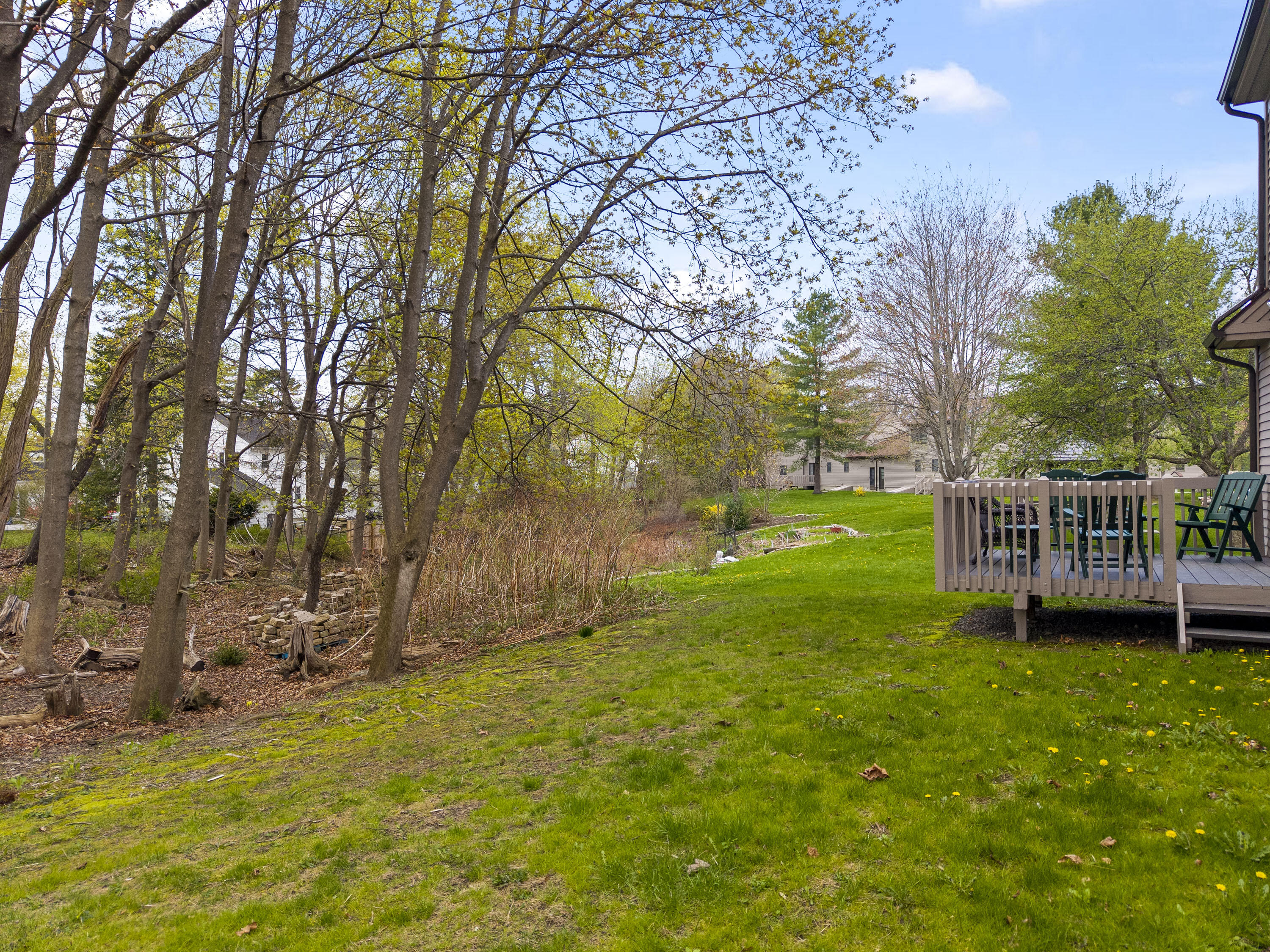 15 Coachlight Lane 15