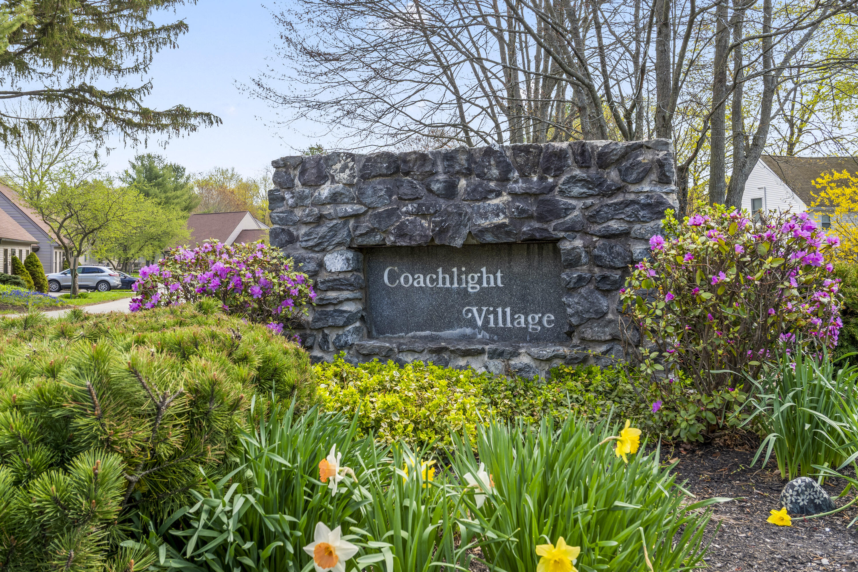 15 Coachlight Lane 15