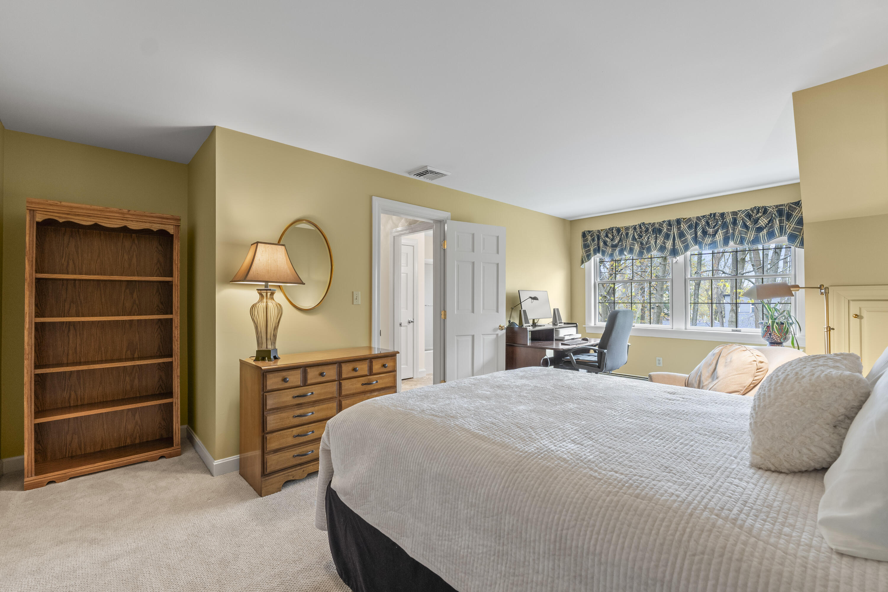 15 Coachlight Lane 15