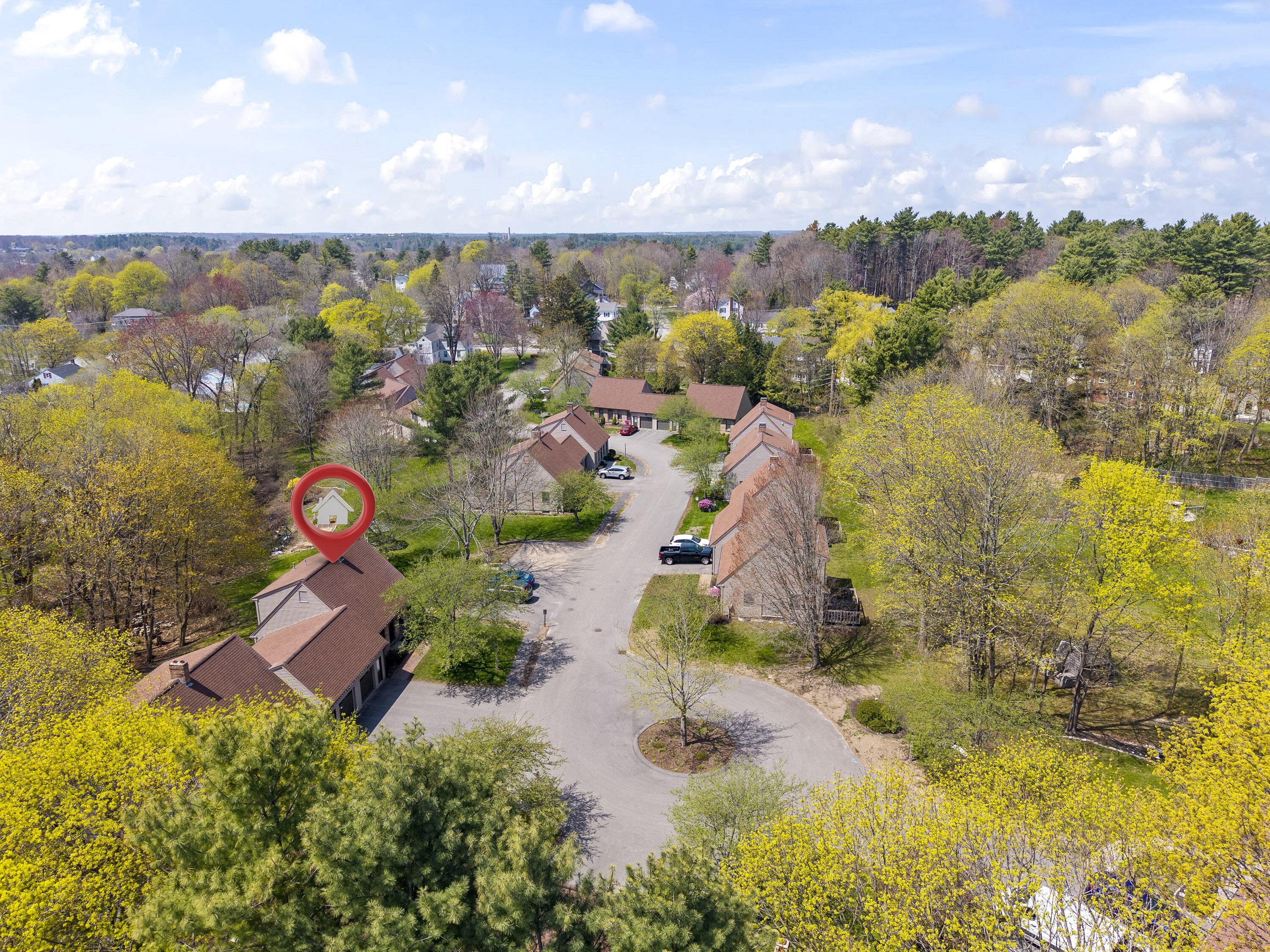 15 Coachlight Lane 15