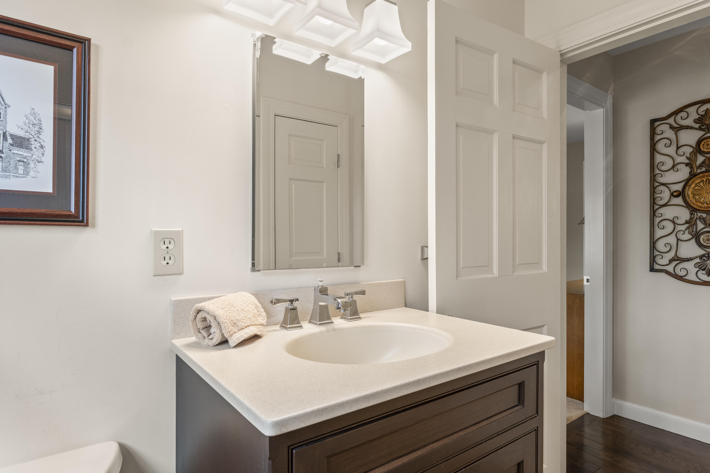 15 Coachlight Lane 15